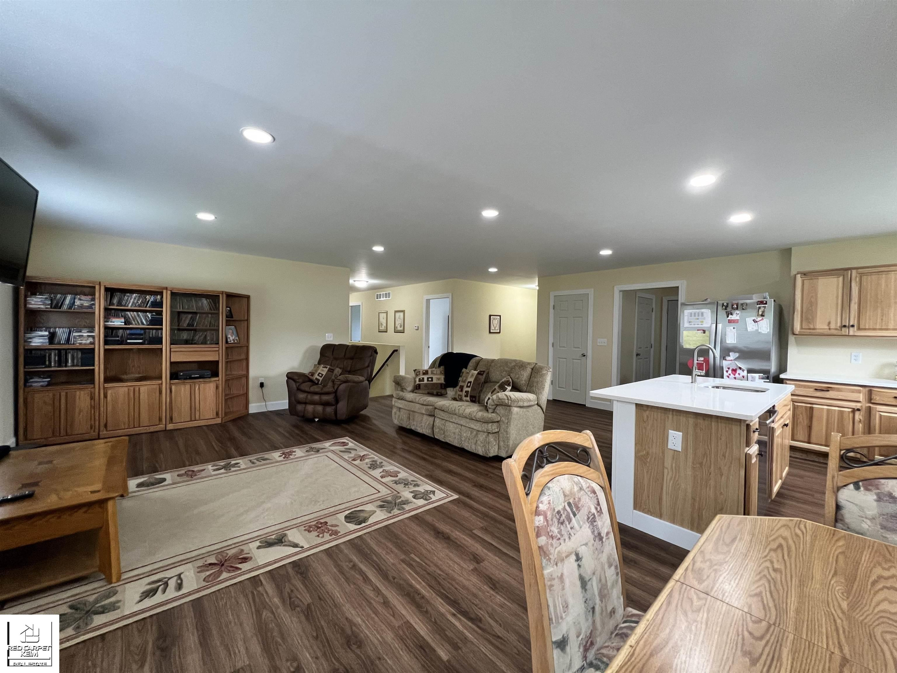 330 Sherman, Ortonville, MI 48462 — Photo 8