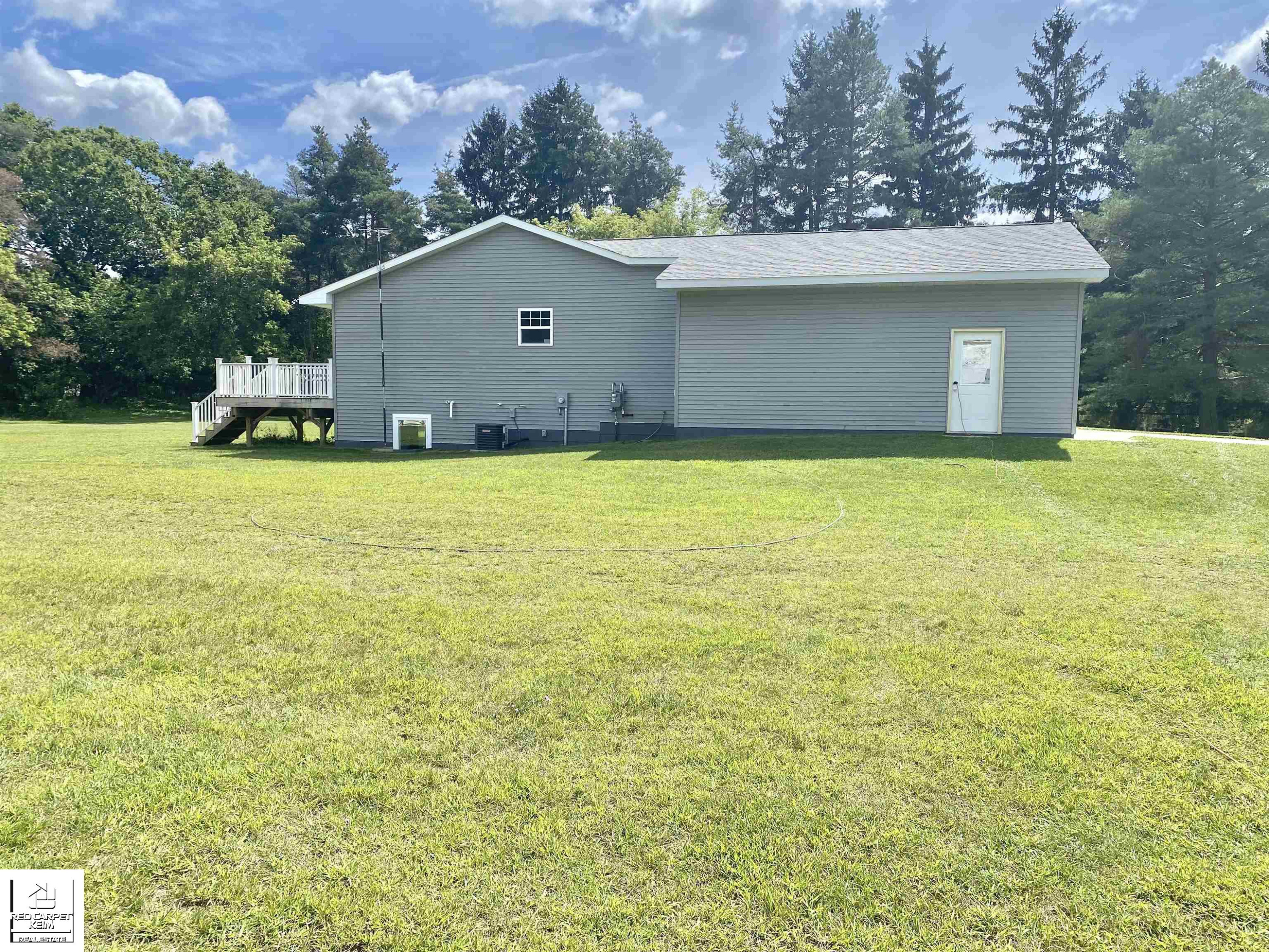 330 Sherman, Ortonville, MI 48462 — Photo 25