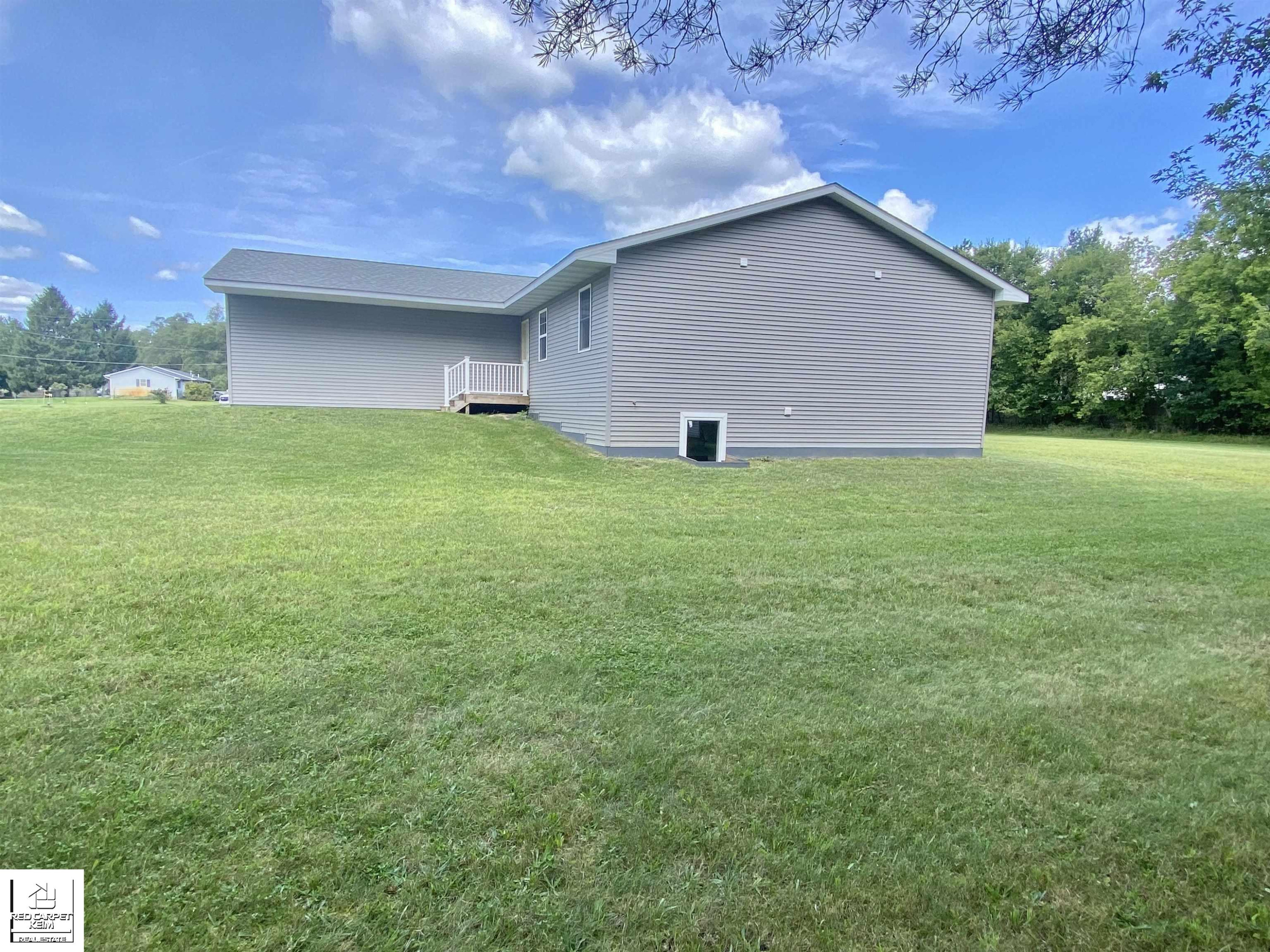 330 Sherman, Ortonville, MI 48462 — Photo 29