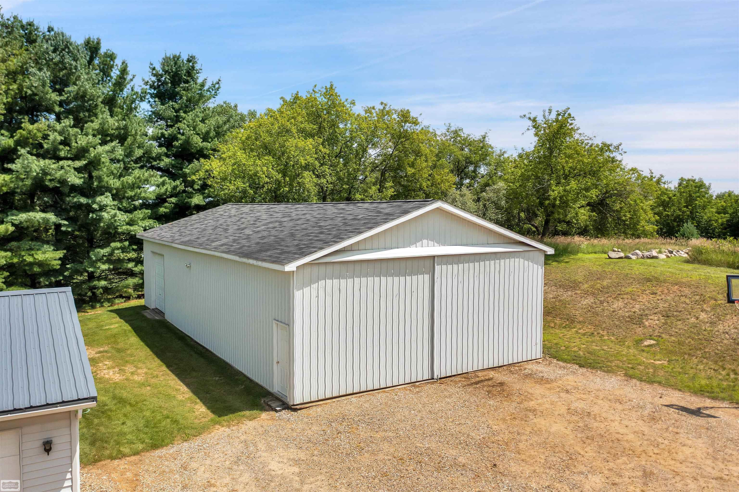 4031 Bowers Road, Attica, MI 48412 — Photo 3