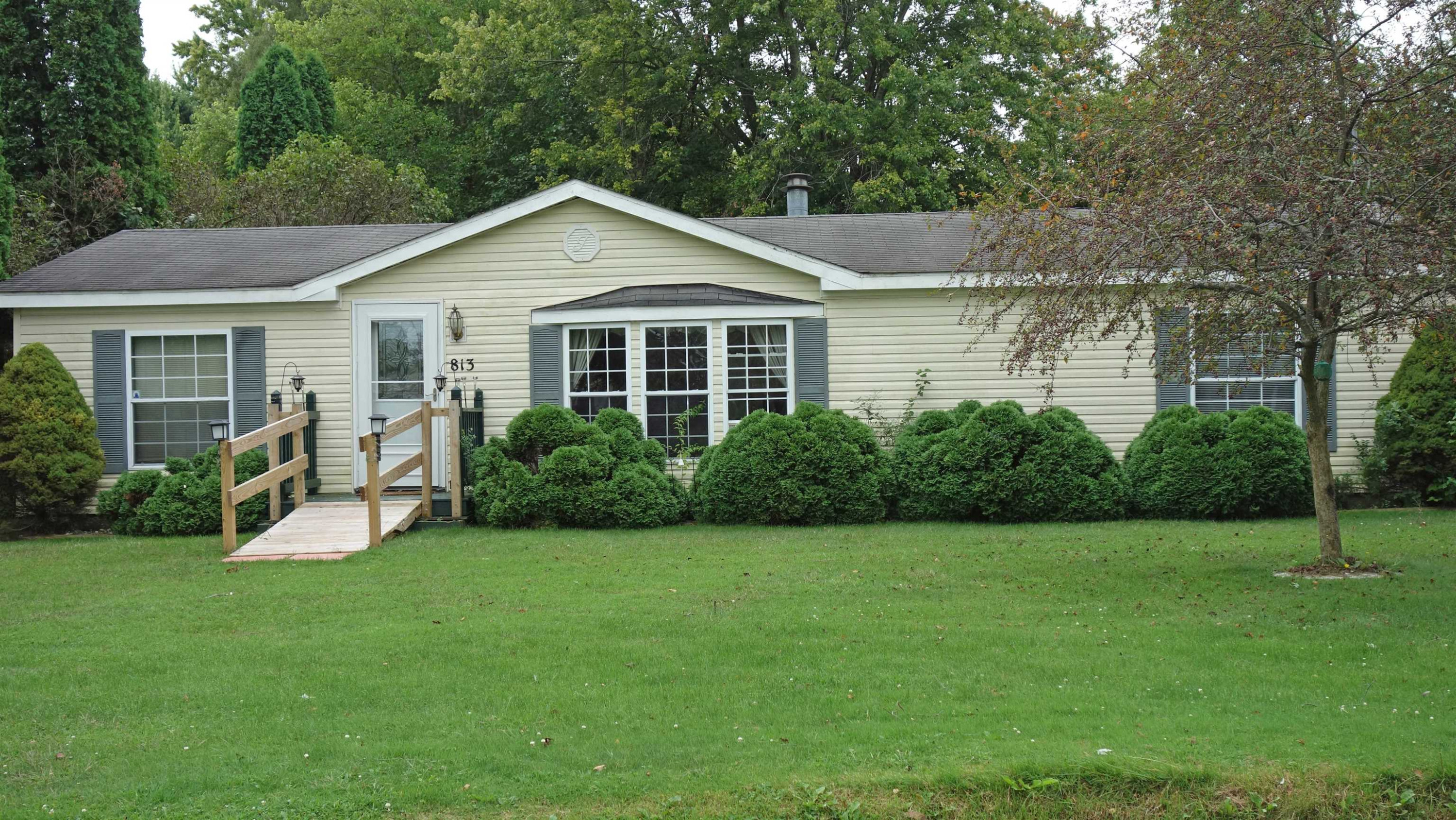 813 W Liberty, Chesaning, MI 48616 — Photo 30