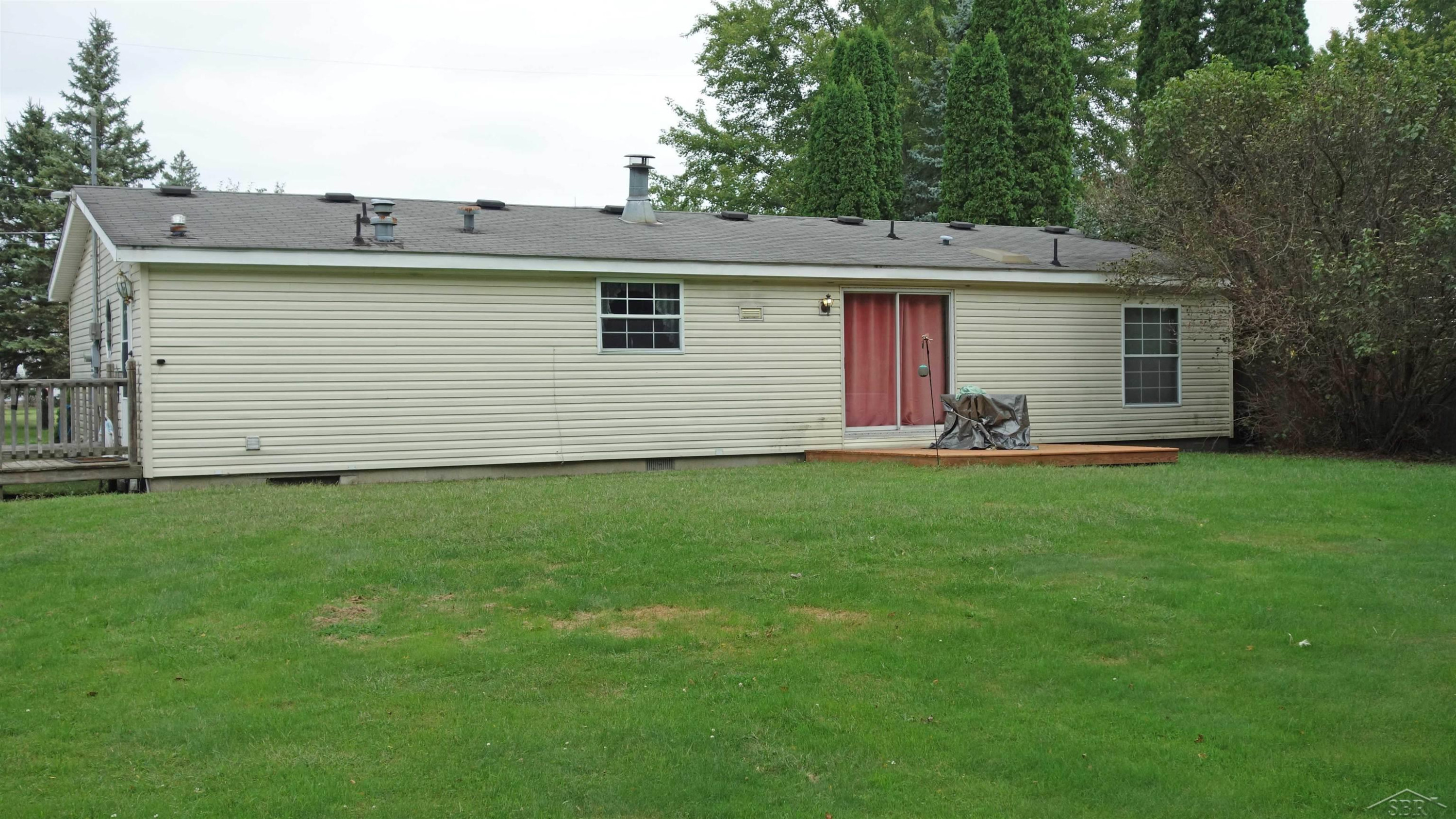 813 W Liberty Street, Chesaning, MI 48616 — Photo 25