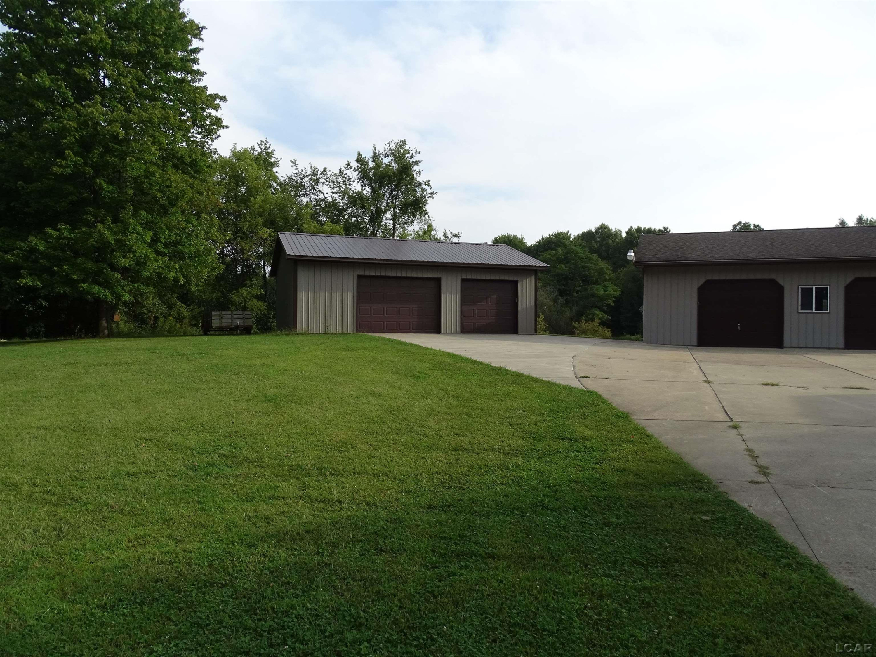 8400 Clinton, Jackson, MI 49201 — Photo 4