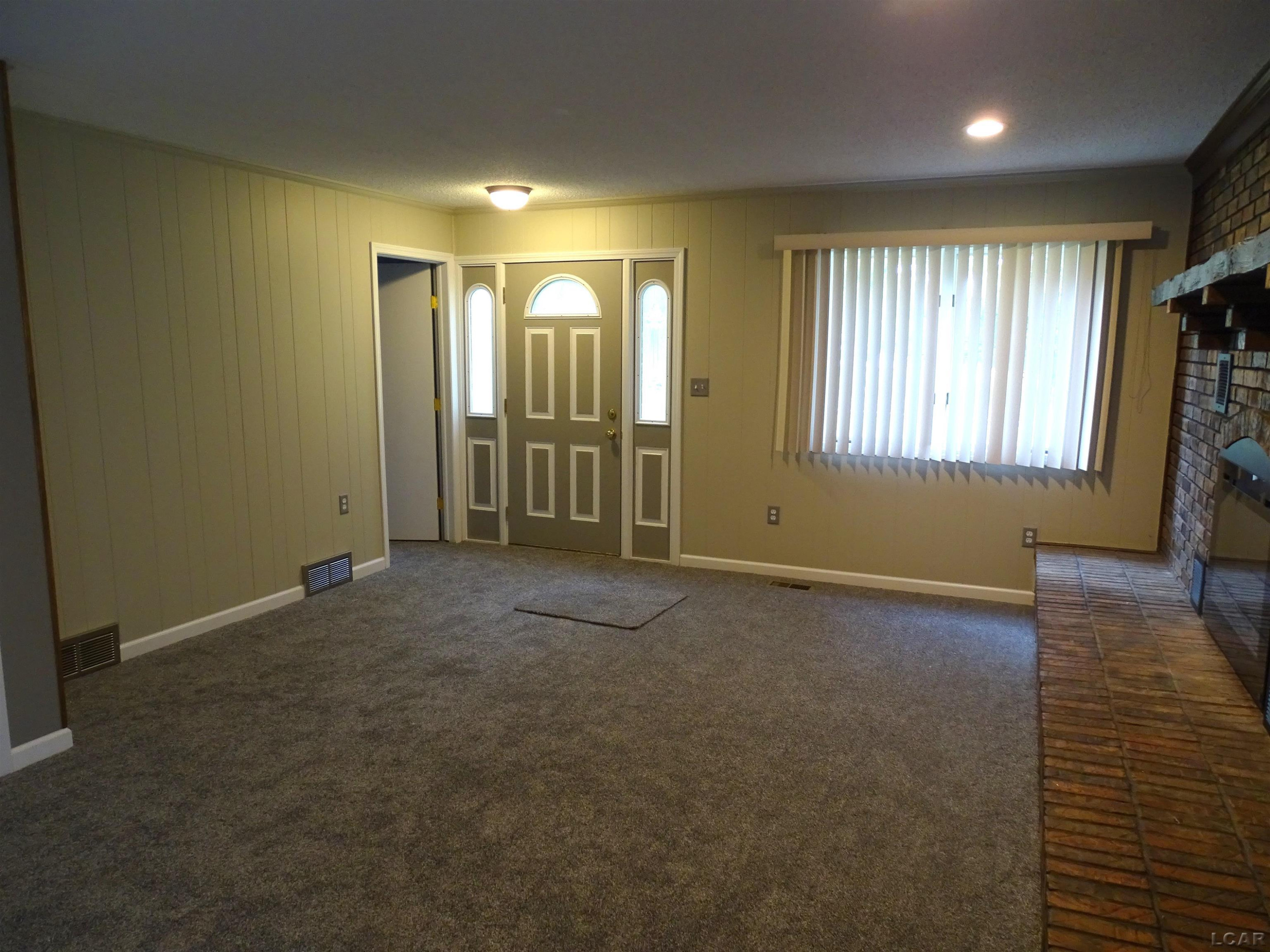 8400 Clinton, Jackson, MI 49201 — Photo 6