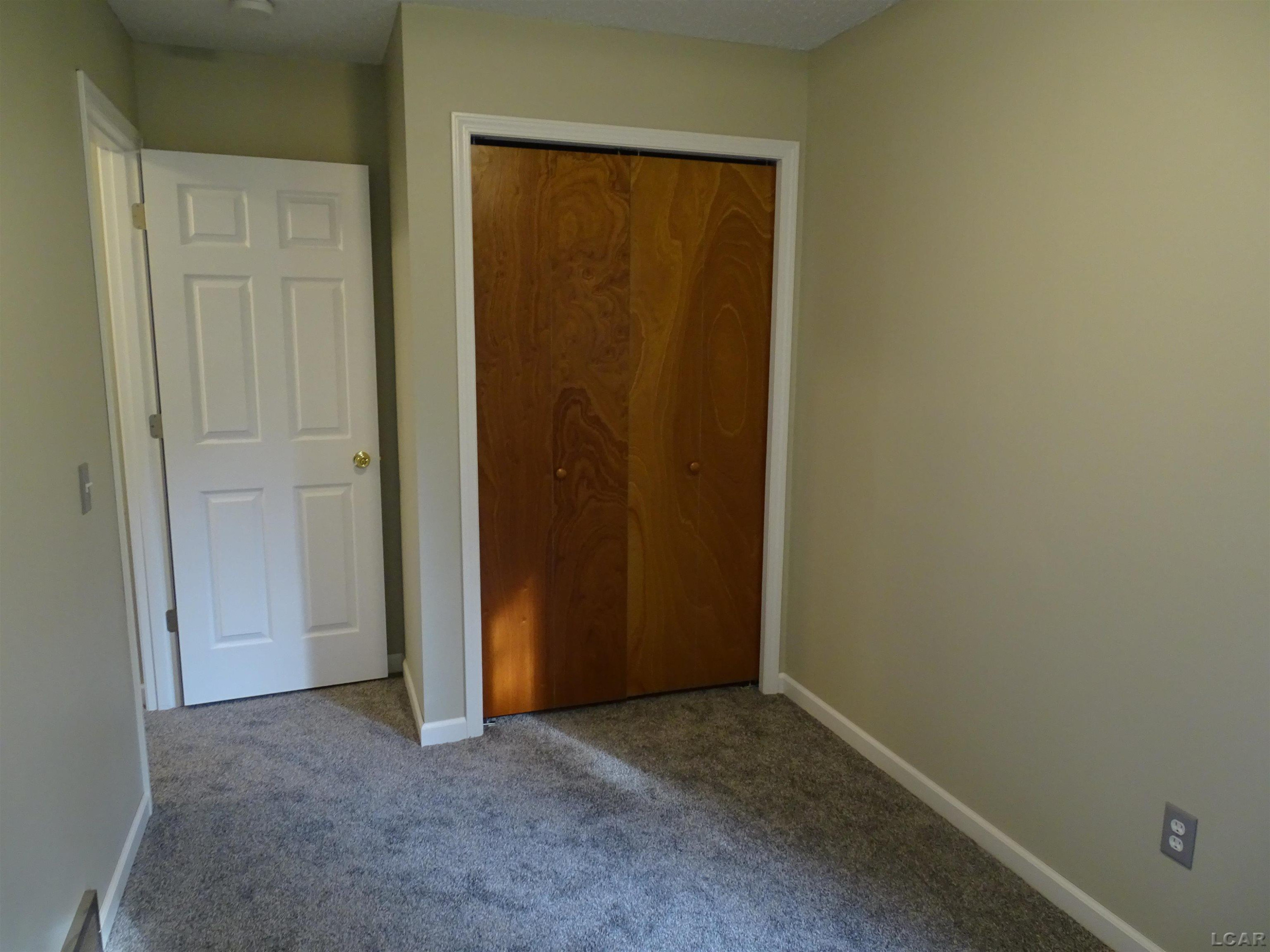 8400 Clinton, Jackson, MI 49201 — Photo 13