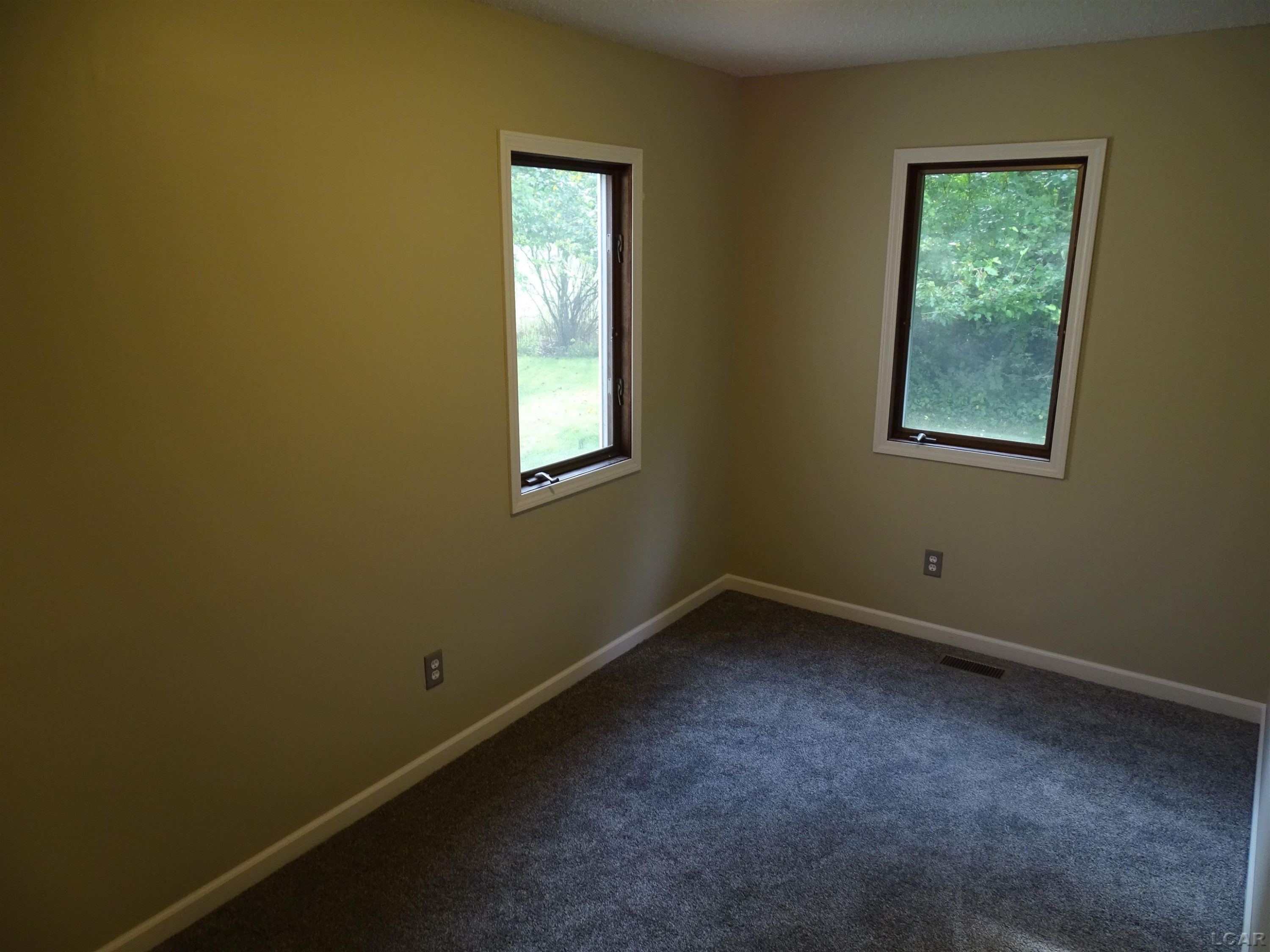 8400 Clinton, Jackson, MI 49201 — Photo 16
