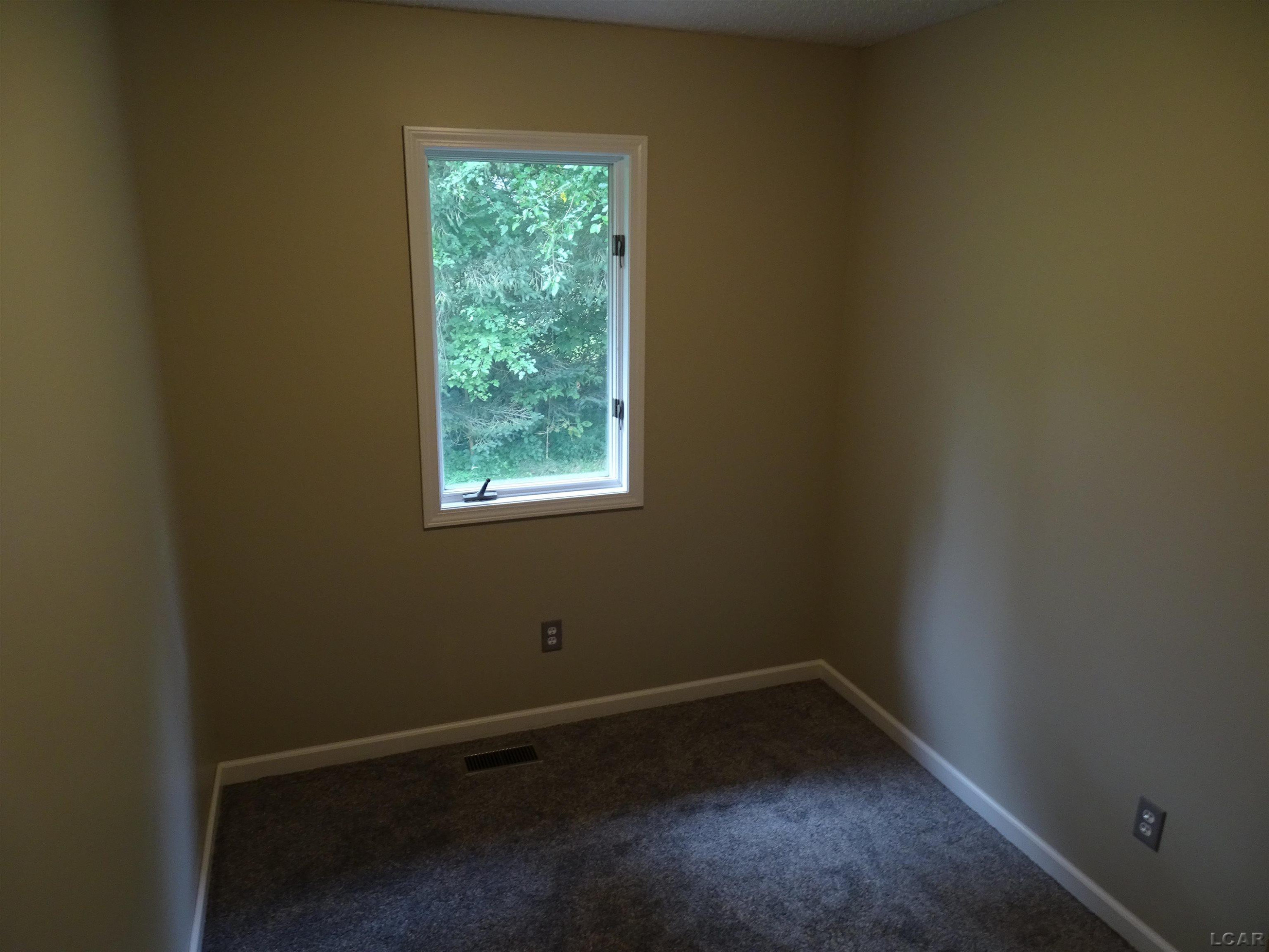 8400 Clinton, Jackson, MI 49201 — Photo 17