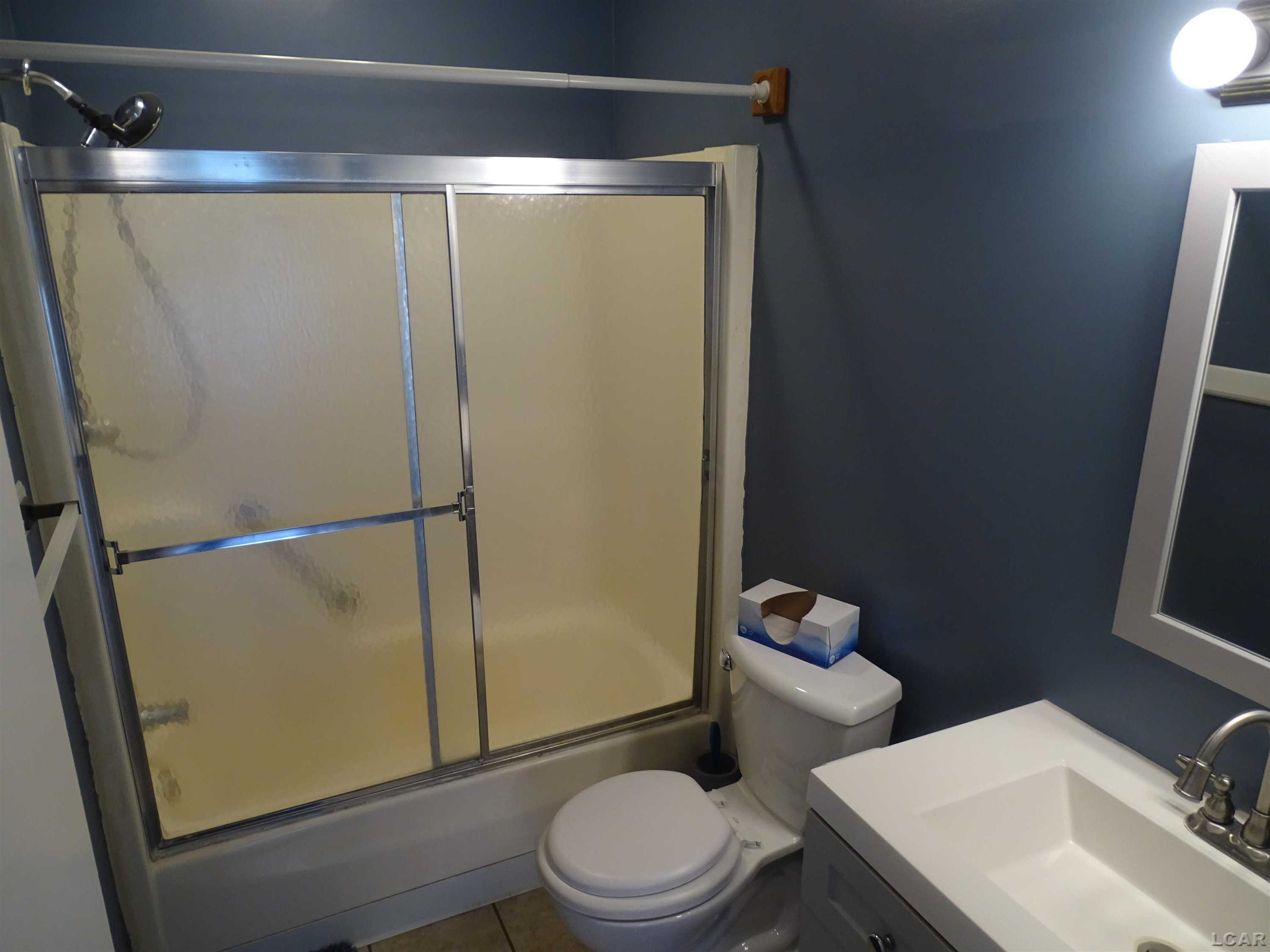 8400 Clinton, Jackson, MI 49201 — Photo 18