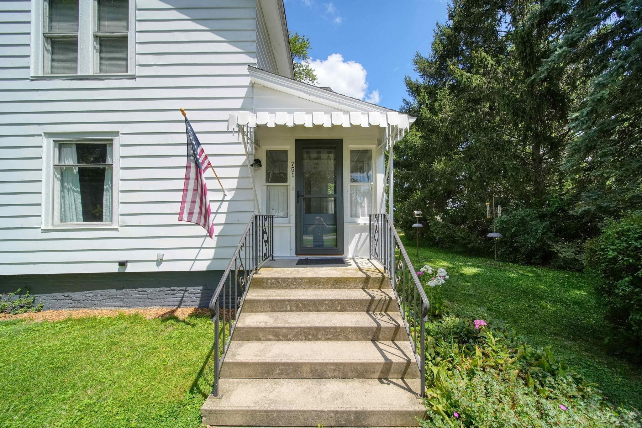 751 S Lane, Blissfield, MI 49228 — Photo 4