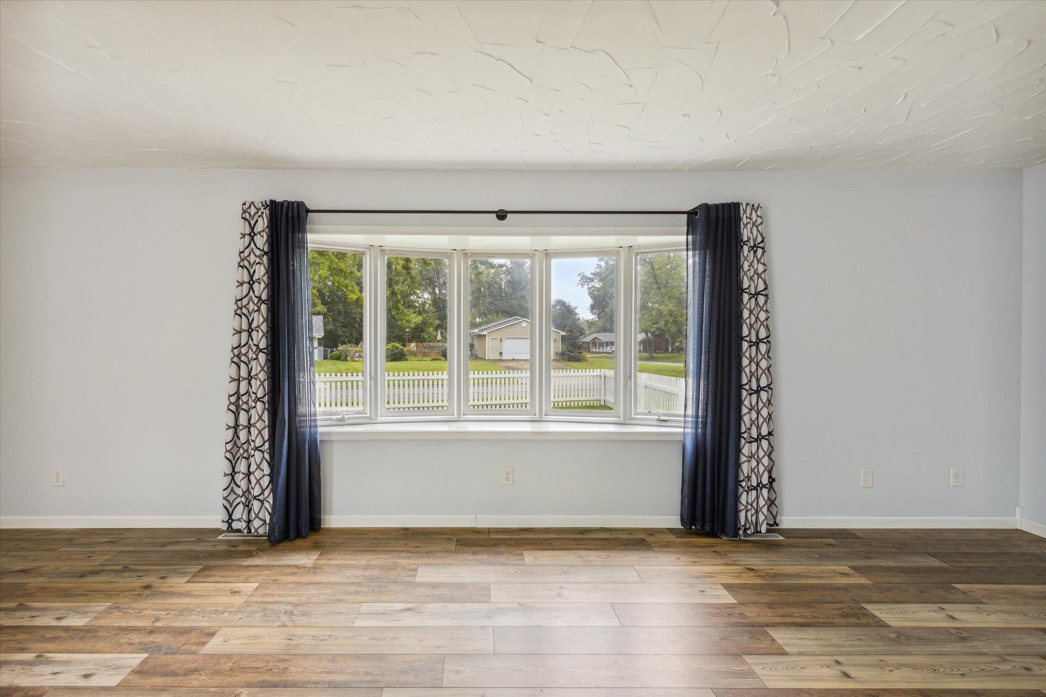 502 Gary Ray, Davison, MI 48423 — Photo 12
