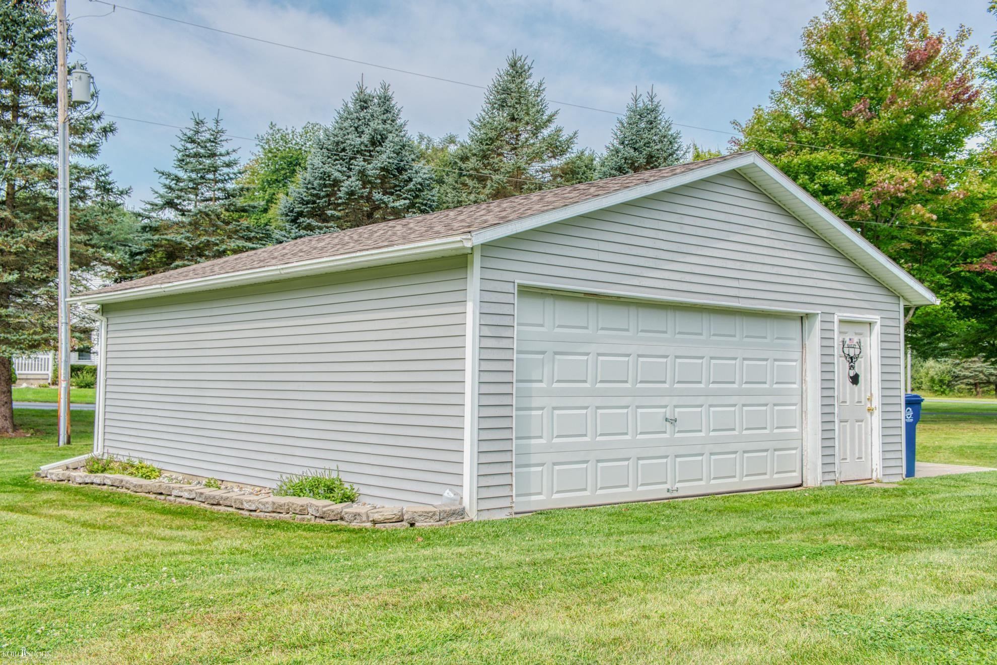 11881 Lake Leslie, Oakley, MI 48649 — Photo 53