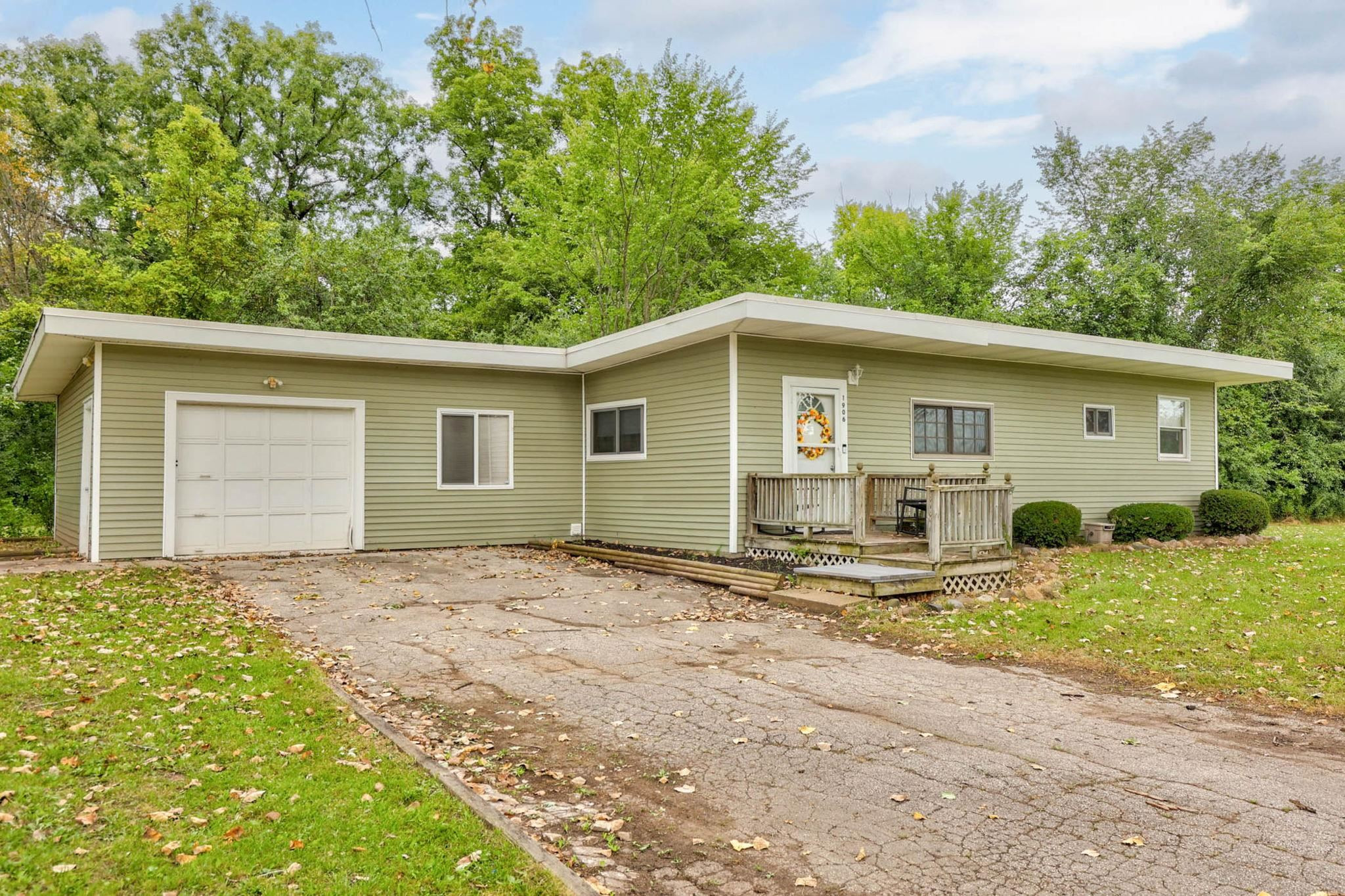 1906 Banner Road, Saginaw, MI 48601 — Photo 3
