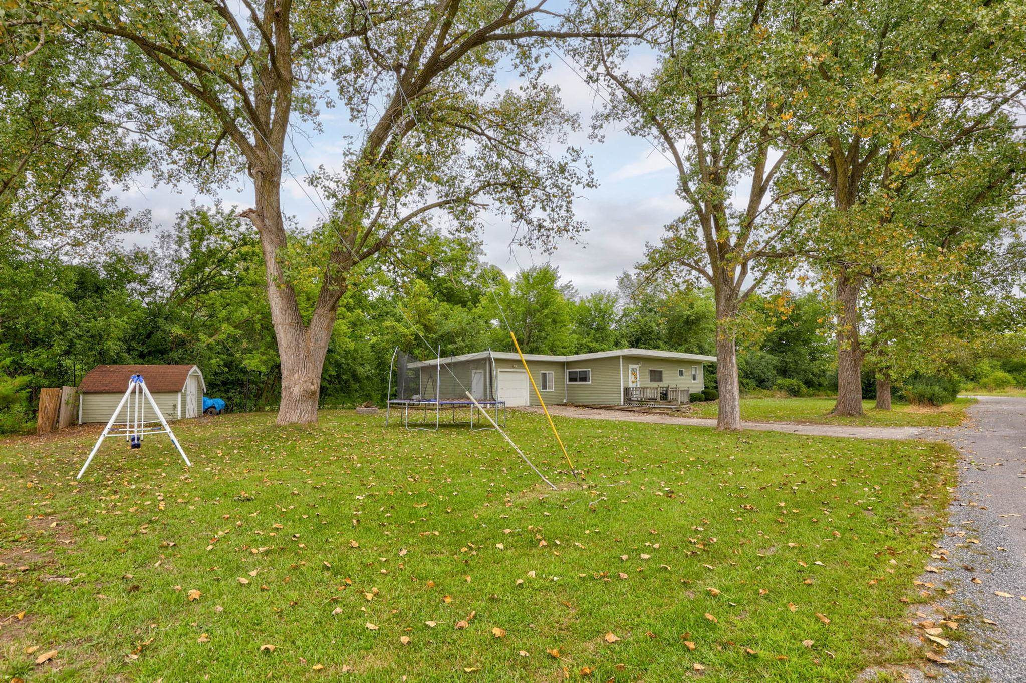 1906 Banner Road, Saginaw, MI 48601 — Photo 31