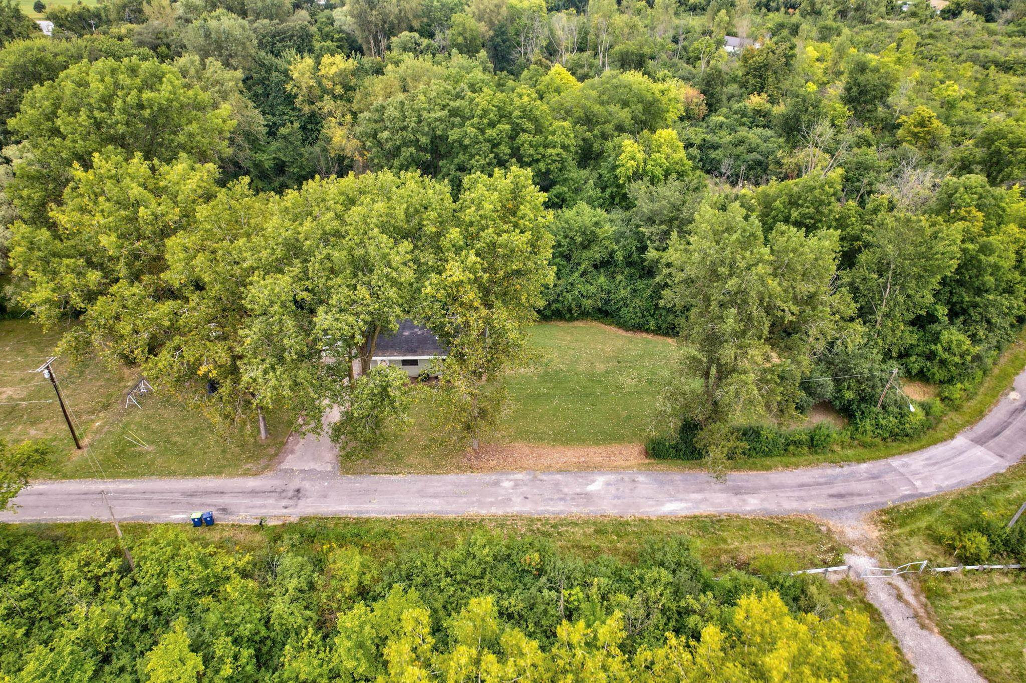 1906 Banner Road, Saginaw, MI 48601 — Photo 33