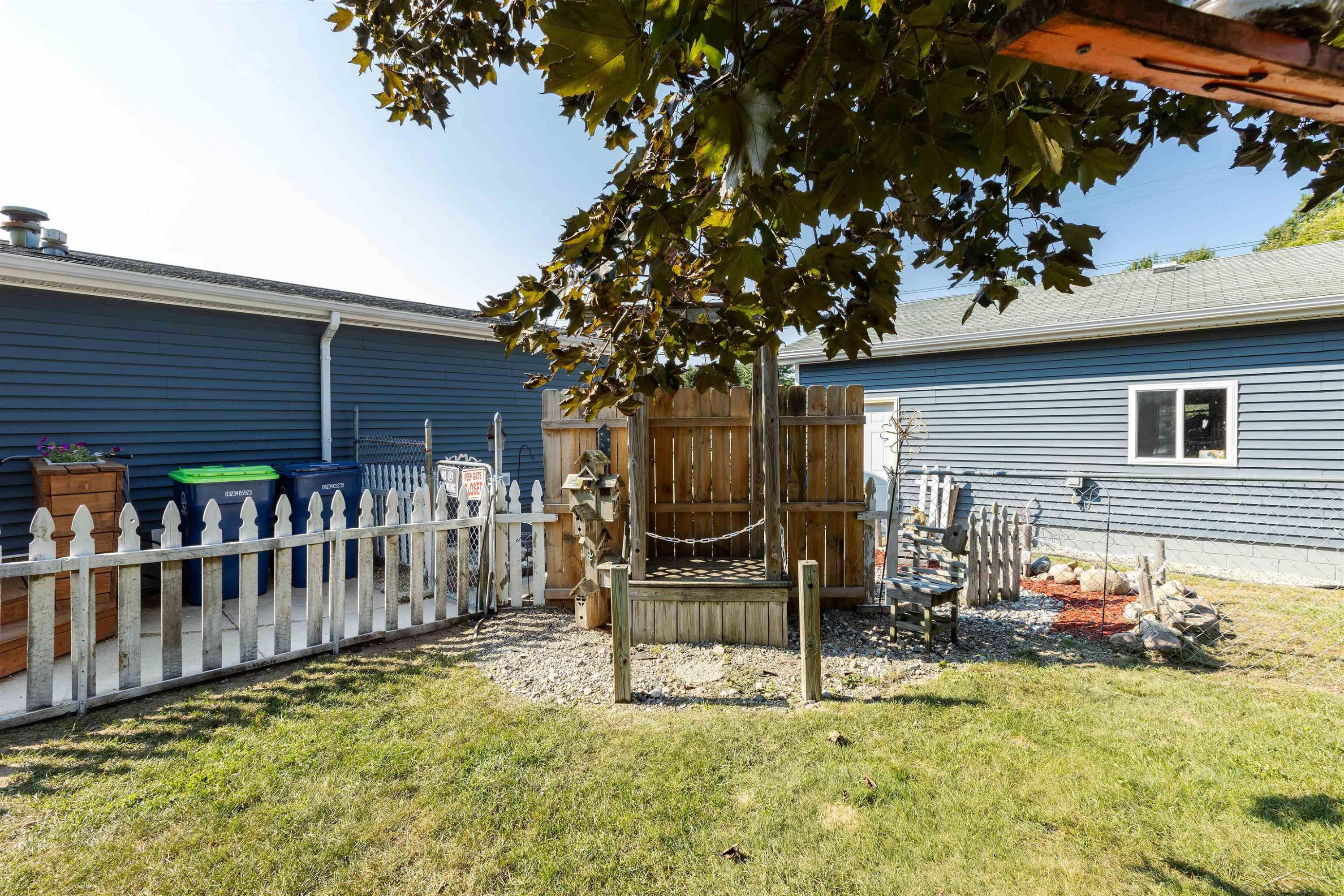 6015 S Graham Road, Saint Charles, MI 48655 — Photo 31