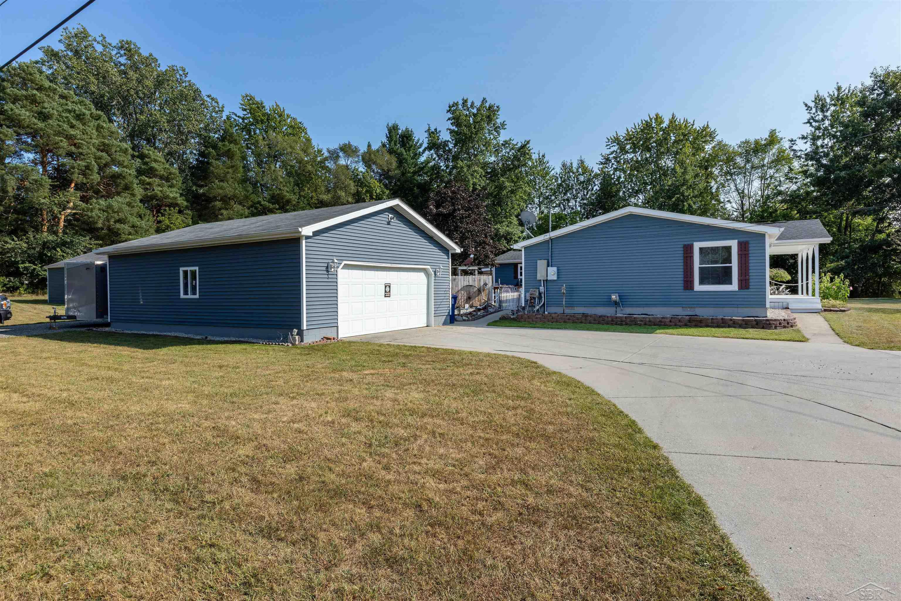 6015 S Graham Road, Saint Charles, MI 48655 — Photo 36