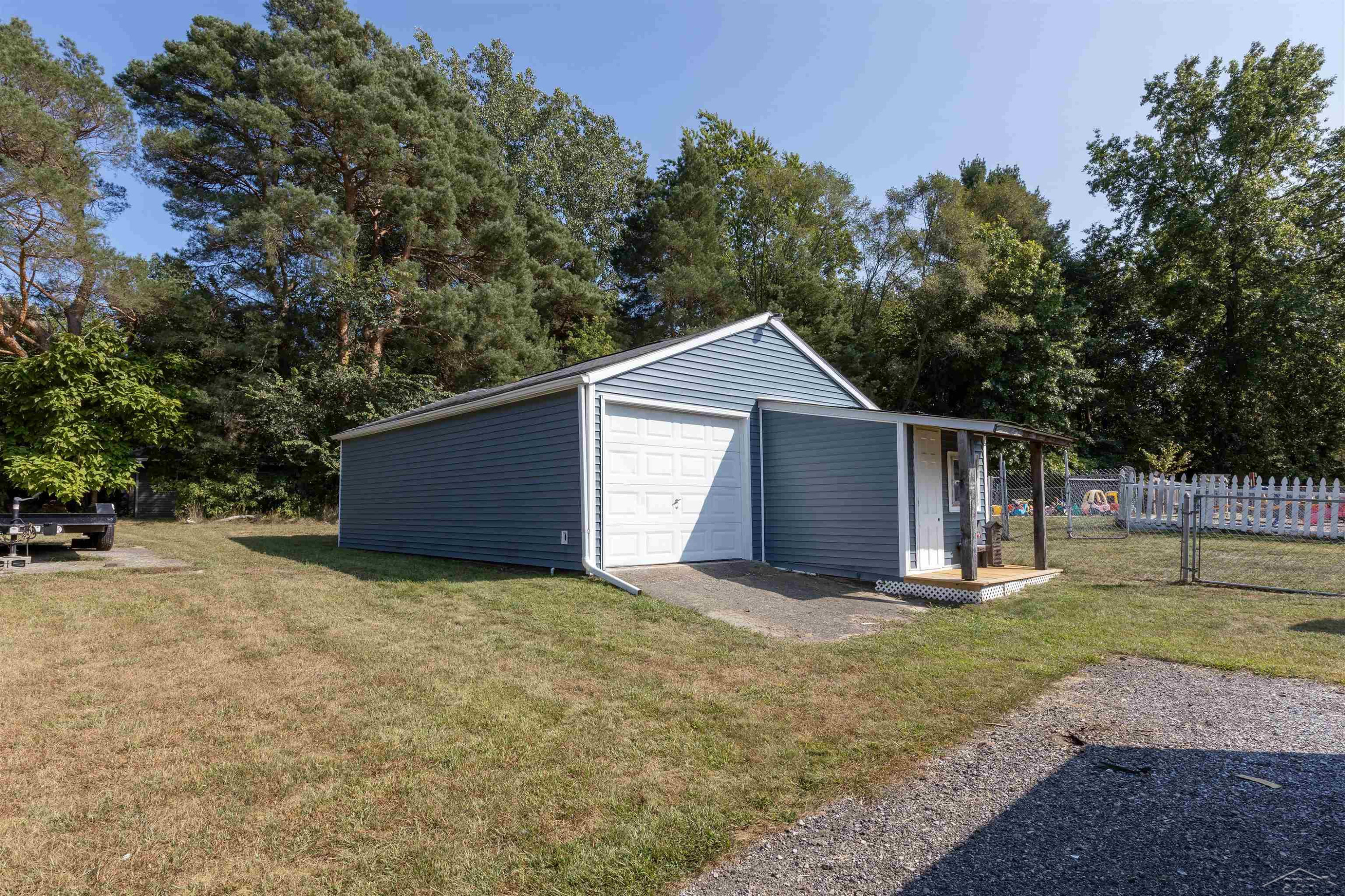 6015 S Graham Road, Saint Charles, MI 48655 — Photo 38