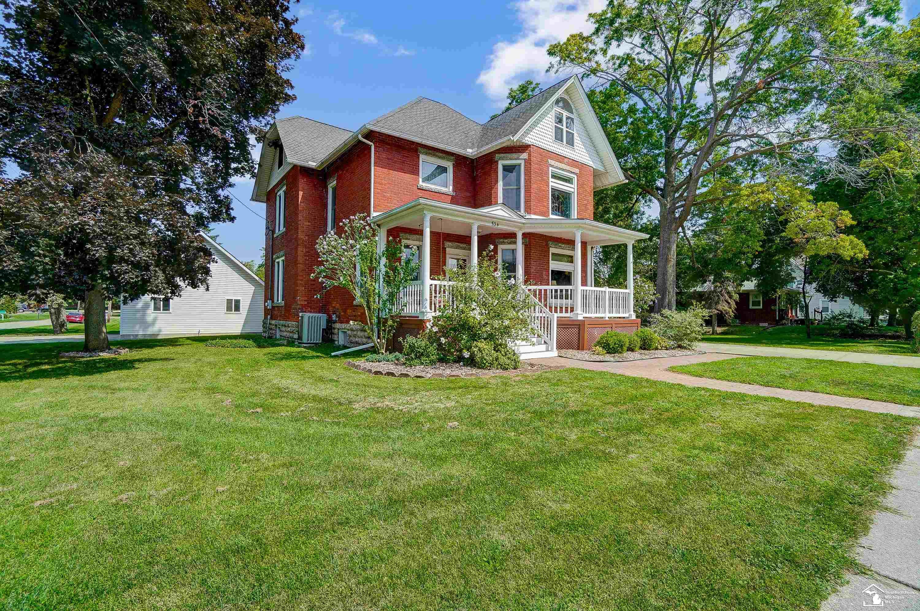 534 Monroe, Carleton, MI 48117 — Photo 2