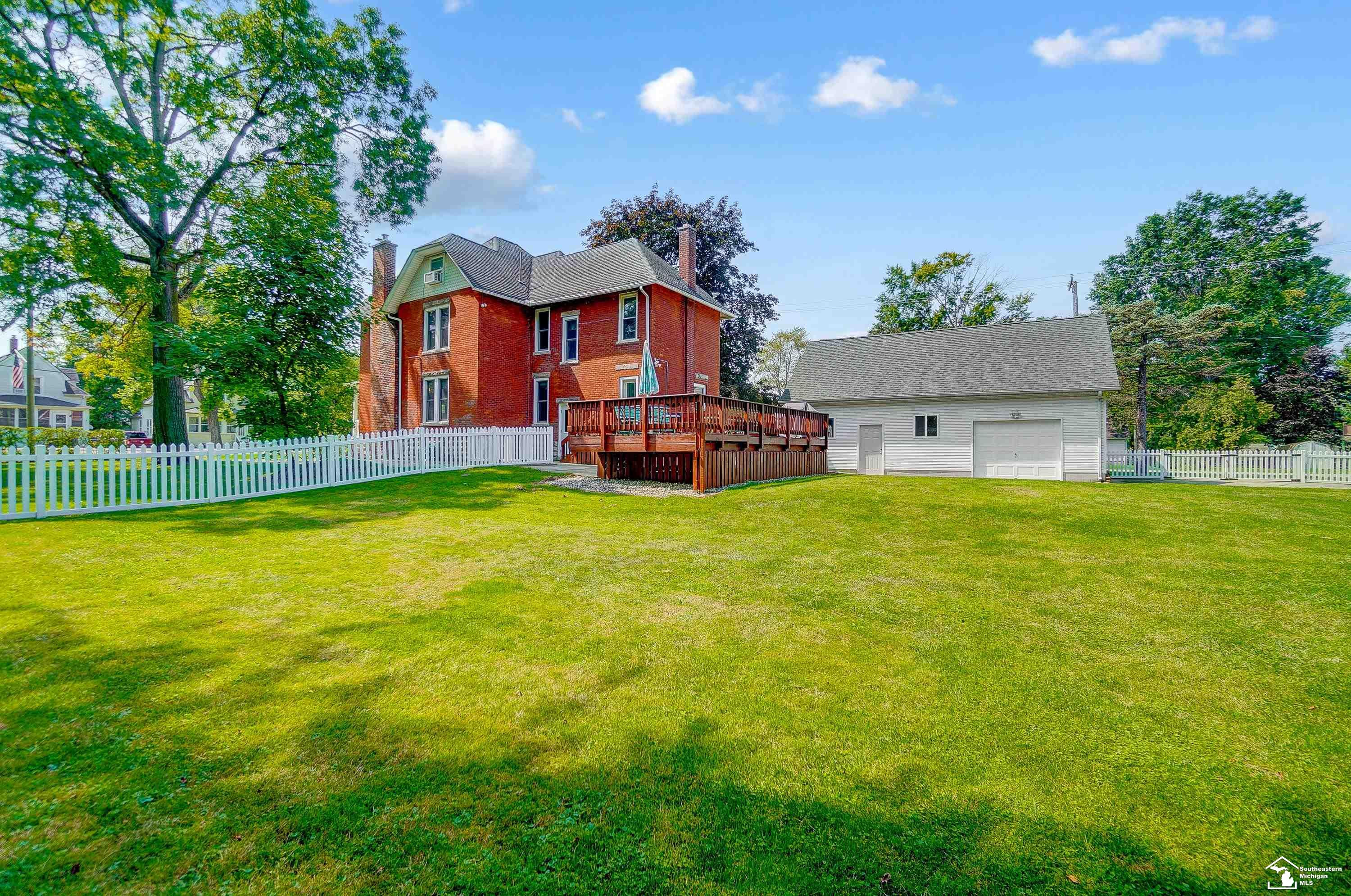 534 Monroe, Carleton, MI 48117 — Photo 3