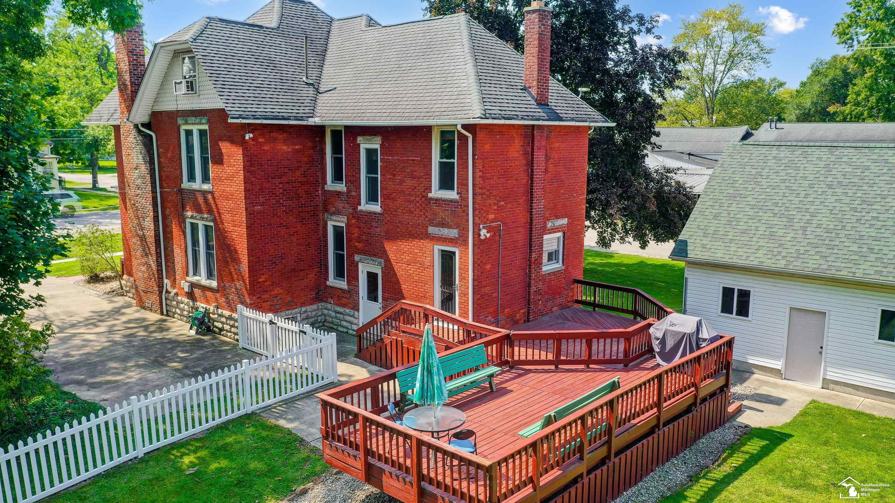 534 Monroe, Carleton, MI 48117 — Photo 4