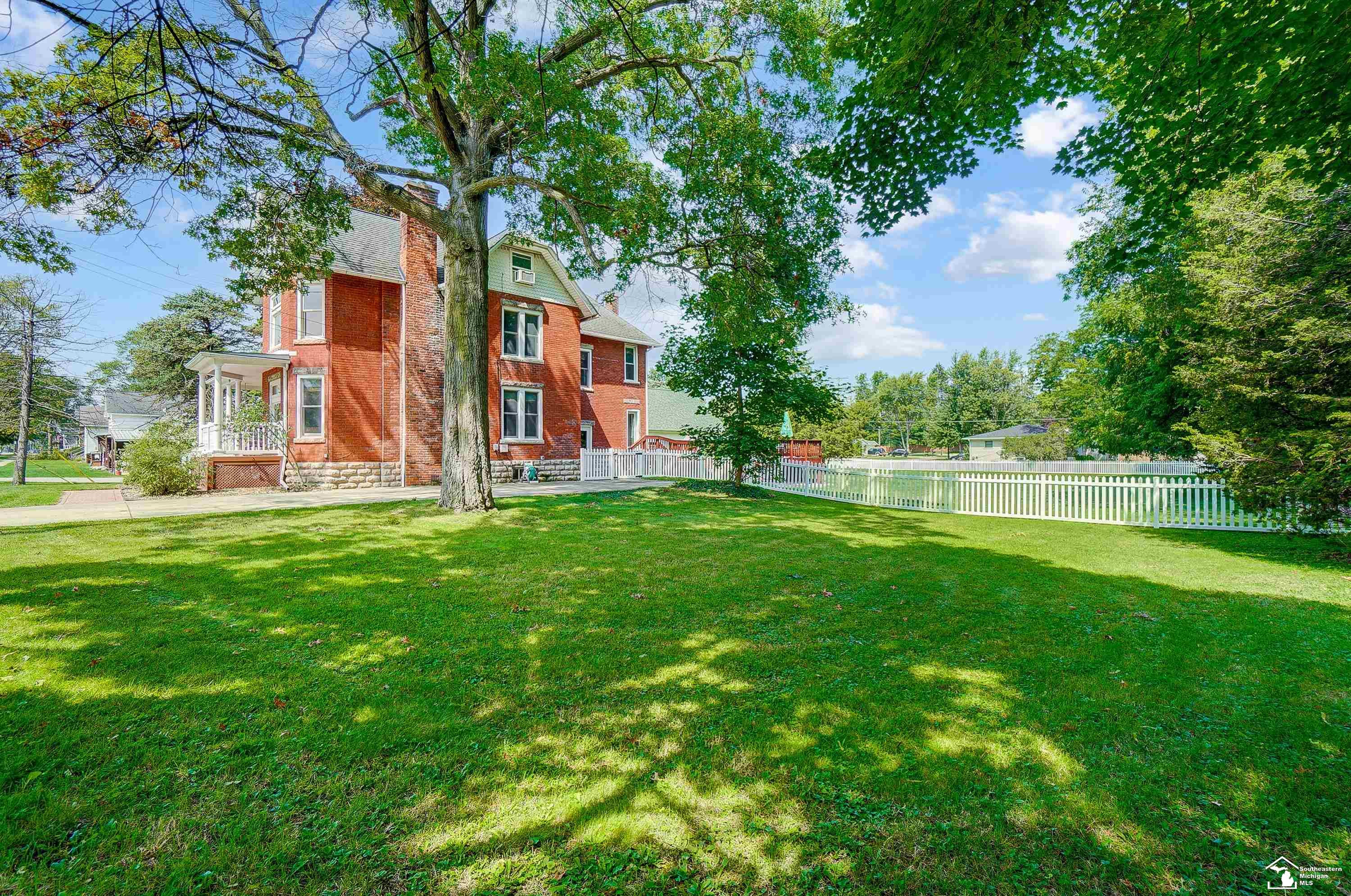 534 Monroe, Carleton, MI 48117 — Photo 5
