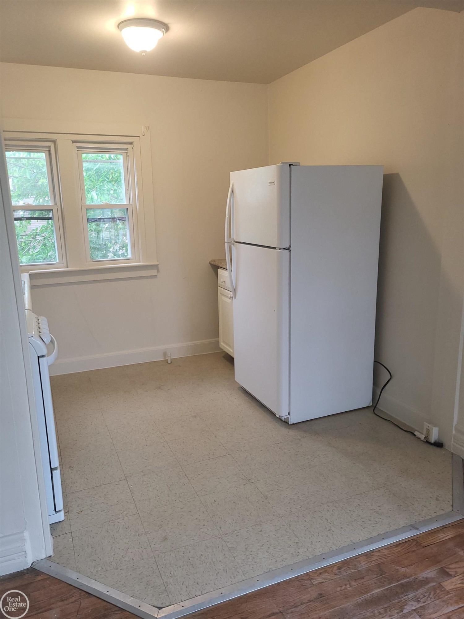 838 Howard Street, Port Huron, MI 48060 — Photo 10