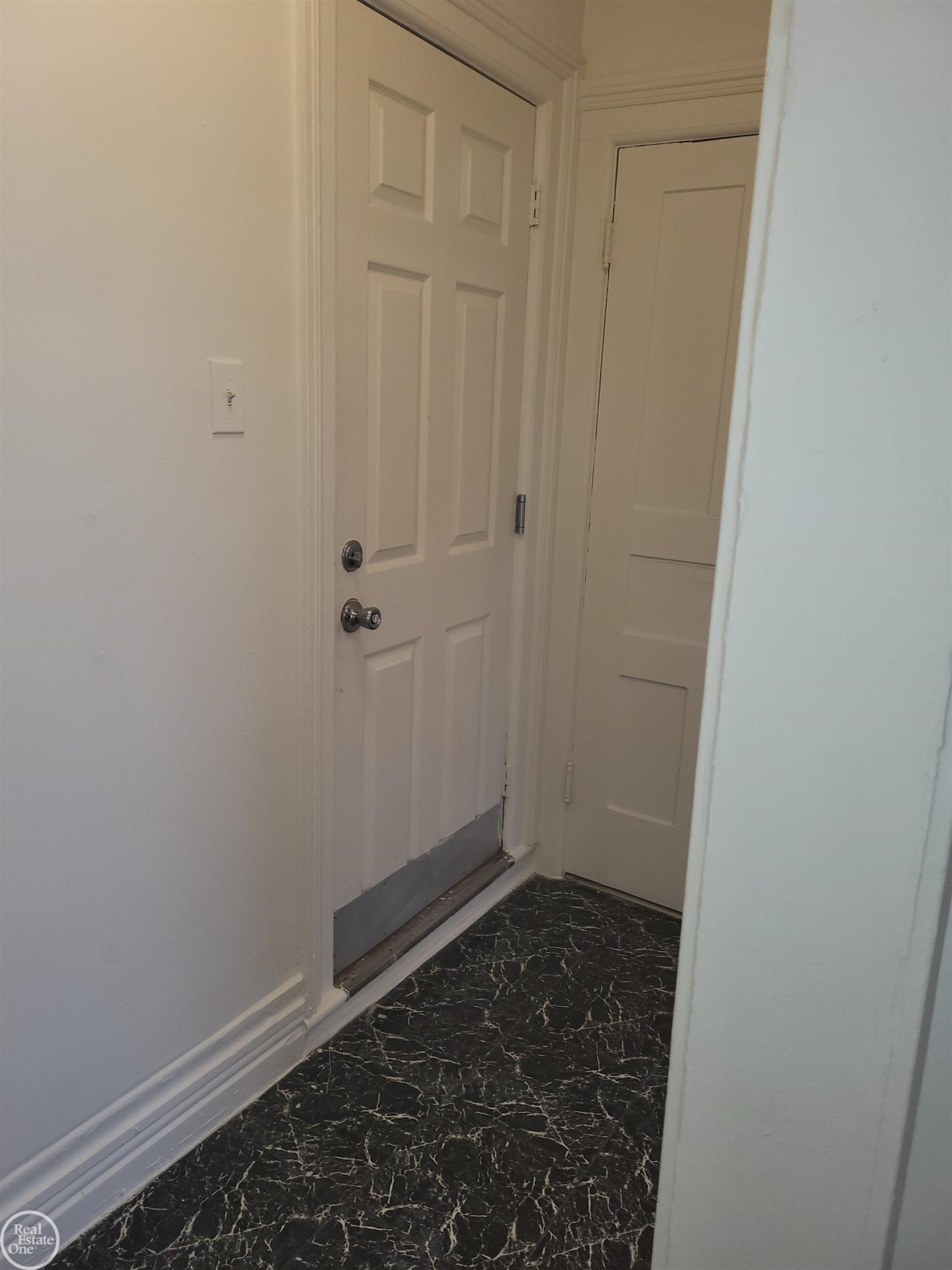 838 Howard Street, Port Huron, MI 48060 — Photo 17