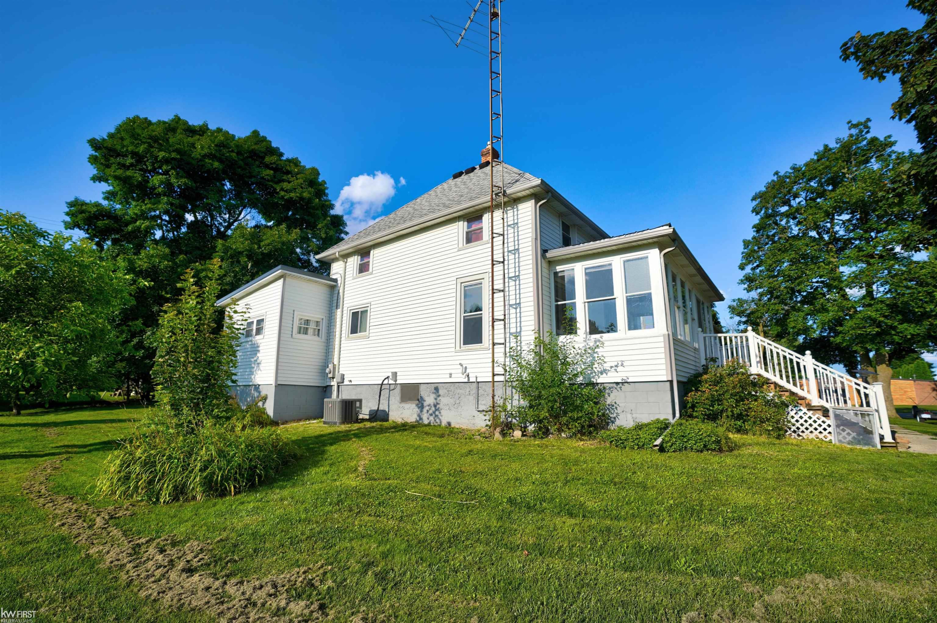 4131 Pleasant, North Branch, MI 48461 — Photo 3