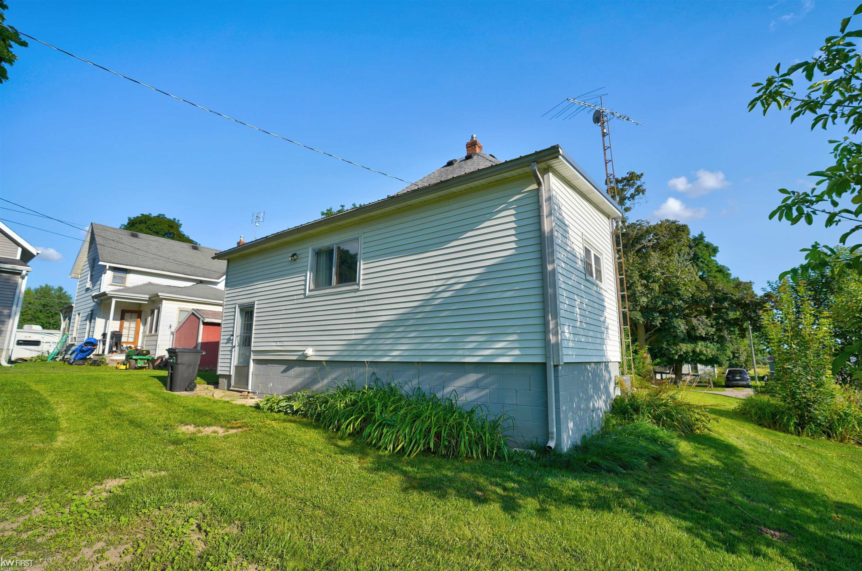 4131 Pleasant, North Branch, MI 48461 — Photo 4