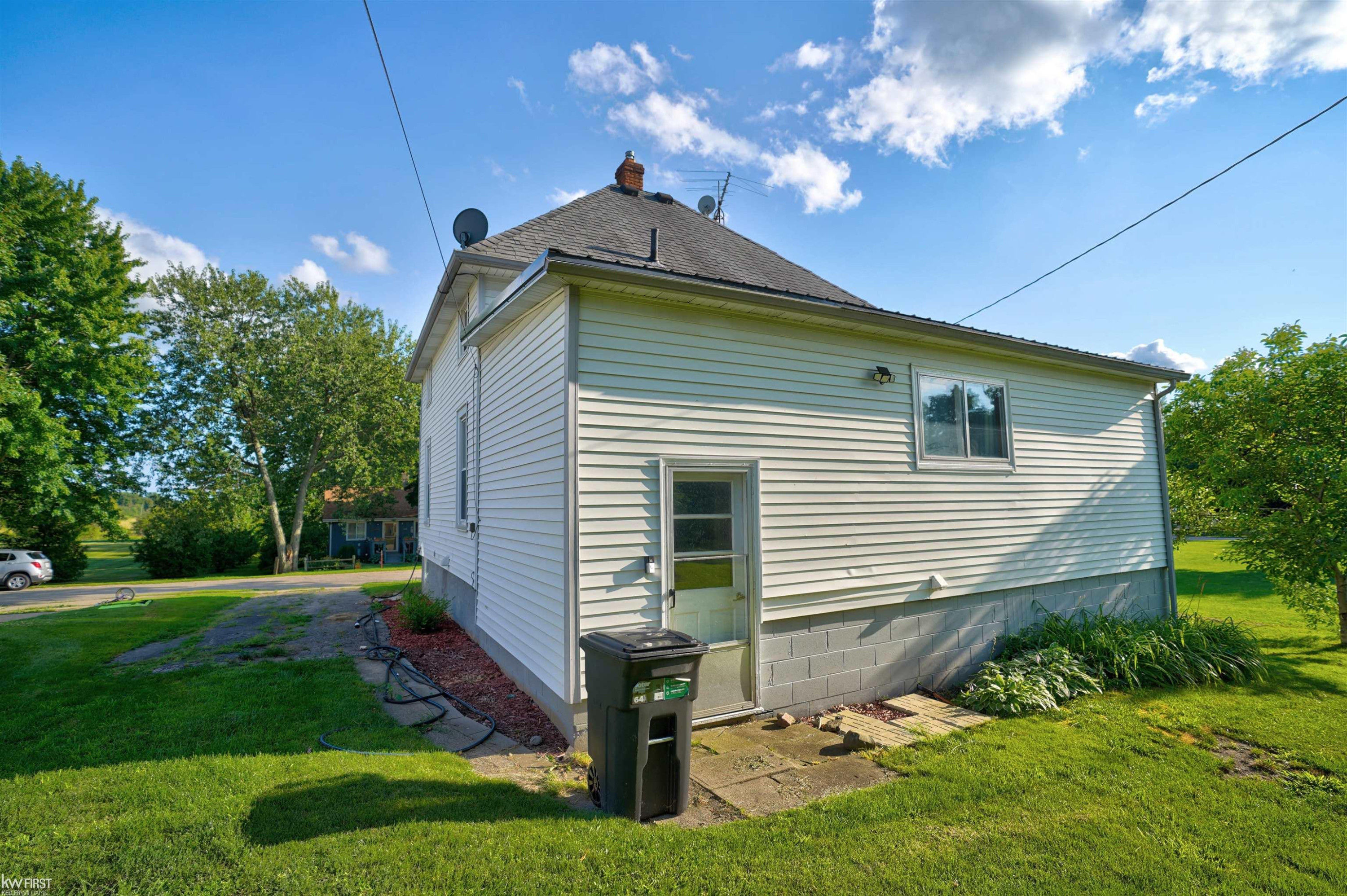 4131 Pleasant, North Branch, MI 48461 — Photo 5