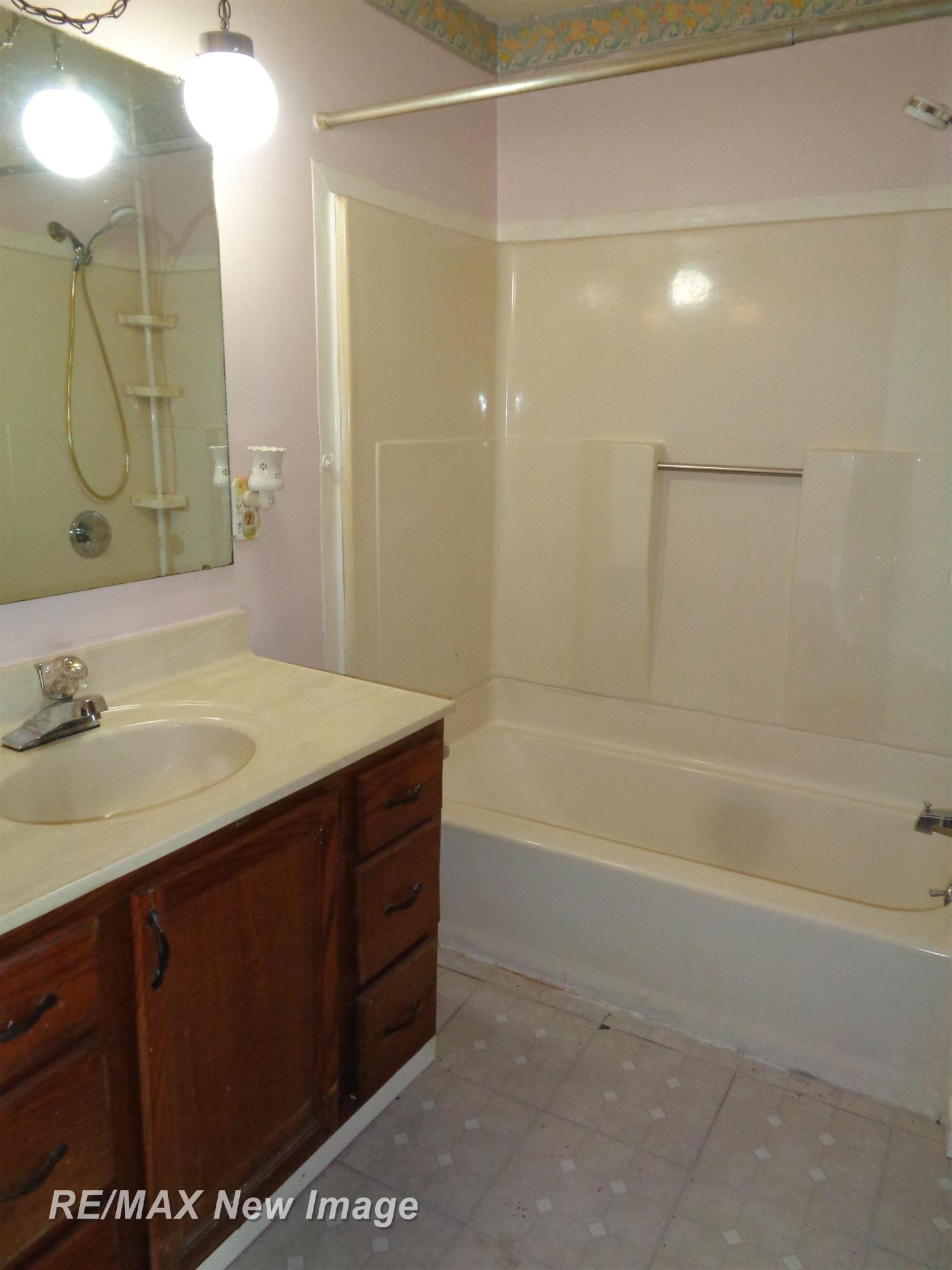 3885 East Road, Saginaw, MI 48601 — Photo 8