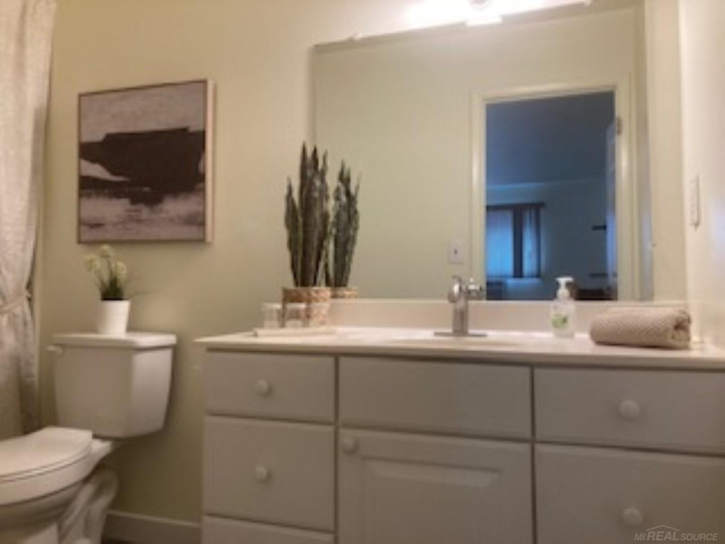7605 Woodview Dr. 1 Drive, Bldg 12 unit 167, Westland, MI — Photo 10