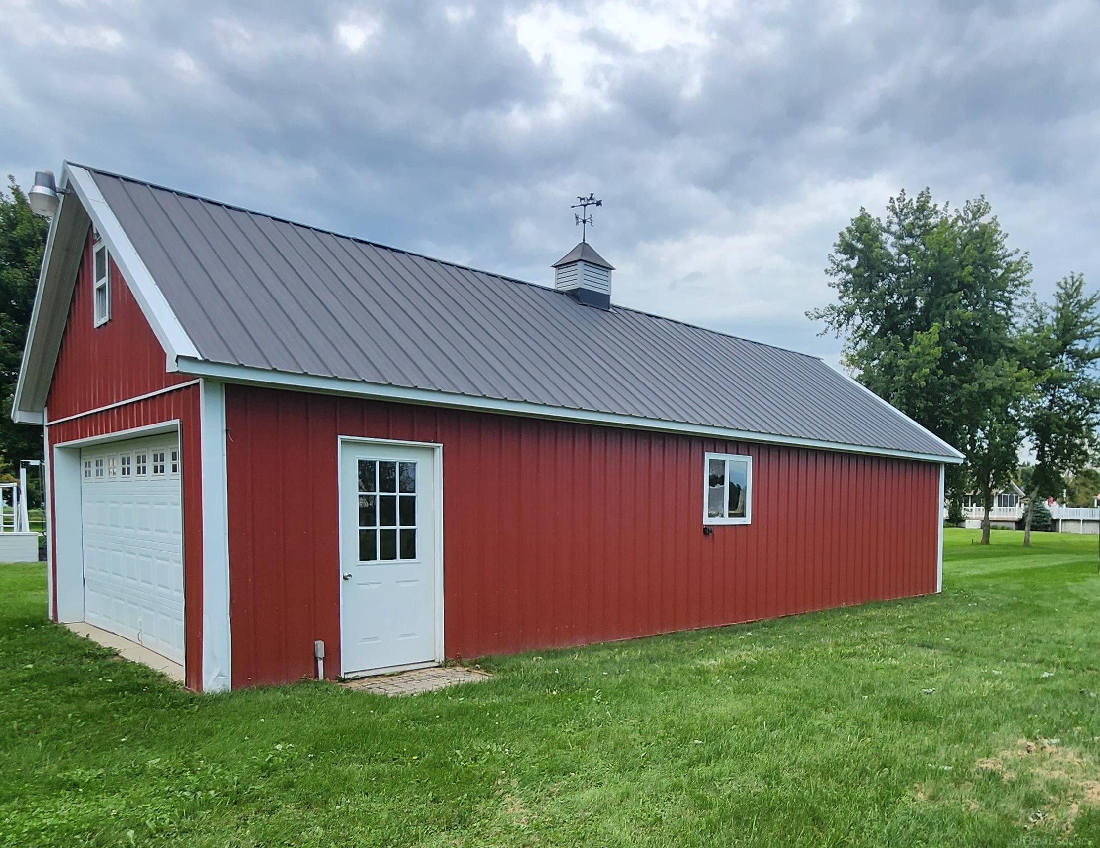 72832 Russ Road, Richmond, MI 48062 — Photo 2