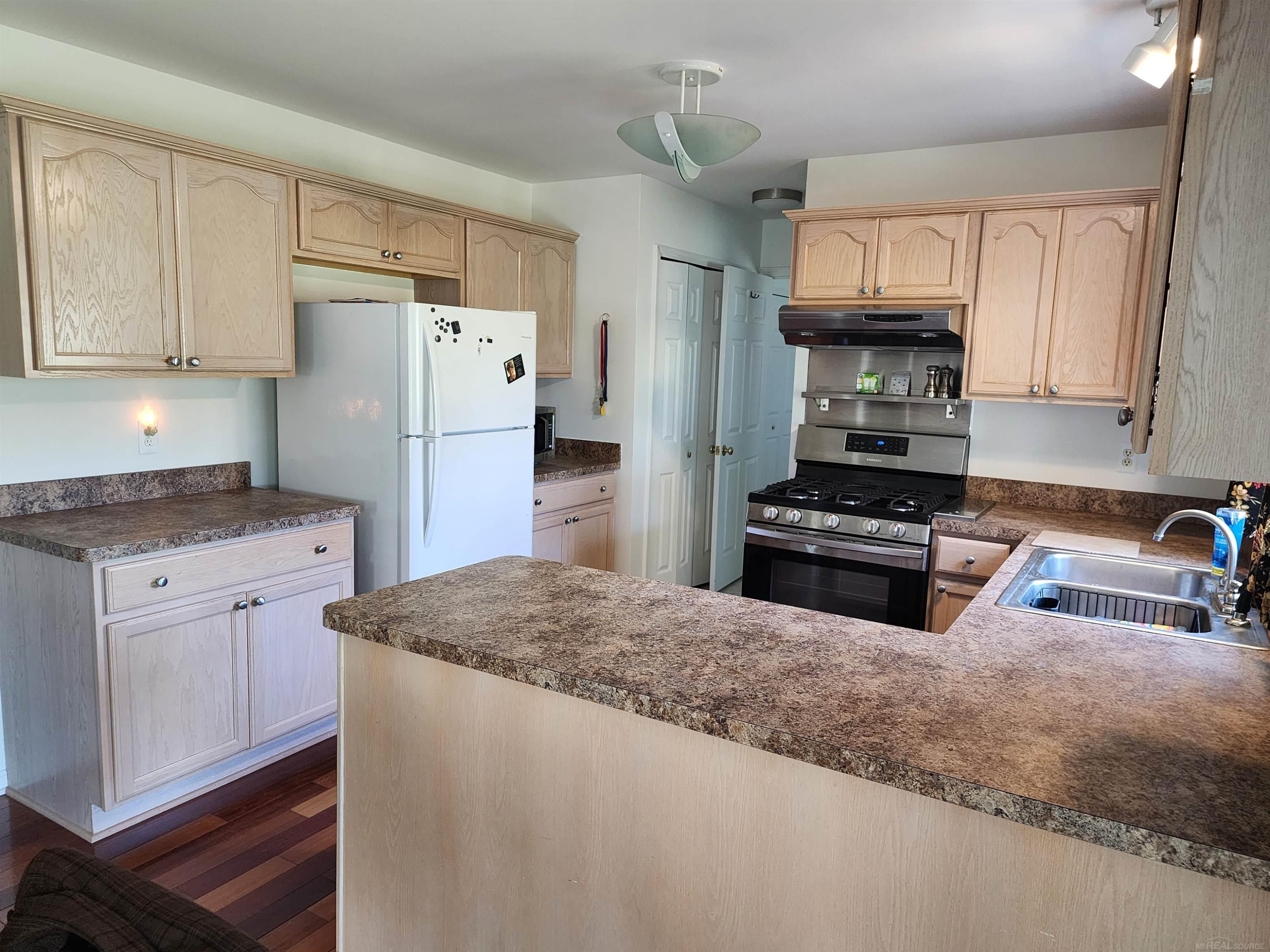 72832 Russ Road, Richmond, MI 48062 — Photo 5