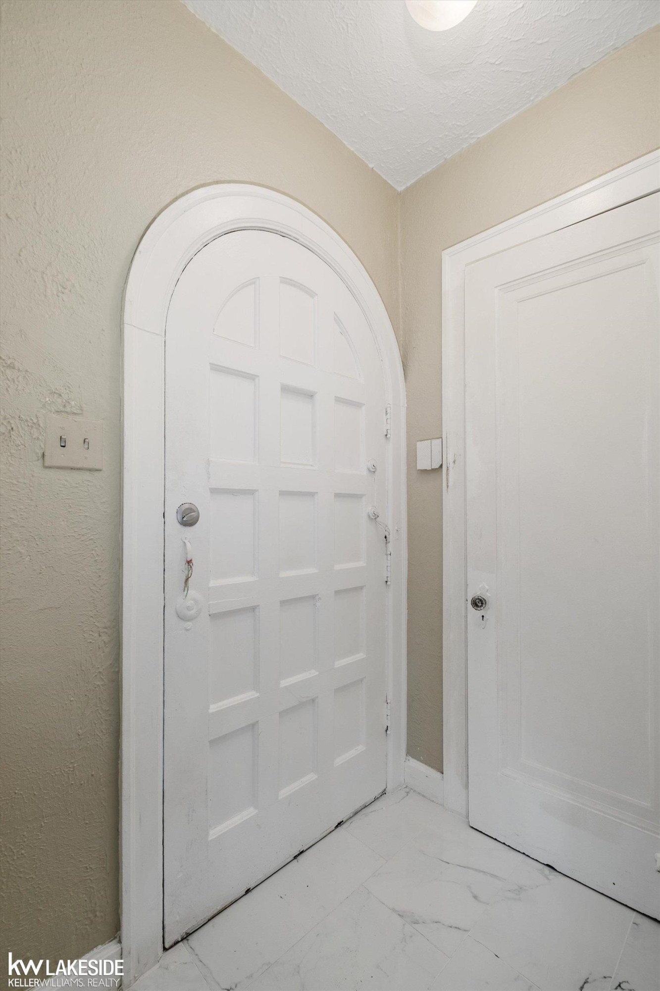 8026 Lauder Street, Detroit, MI 48228 — Photo 6
