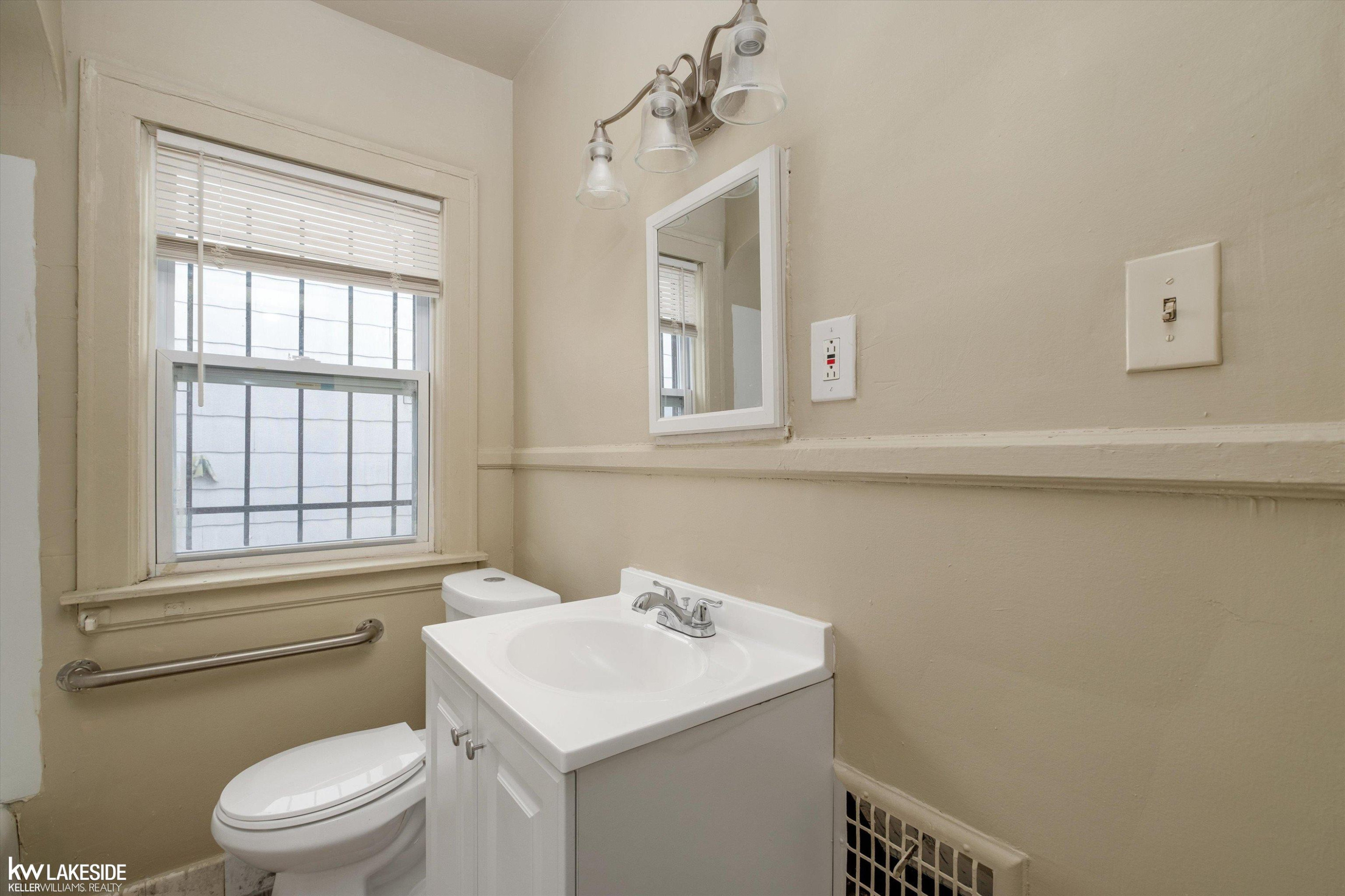 8026 Lauder Street, Detroit, MI 48228 — Photo 13