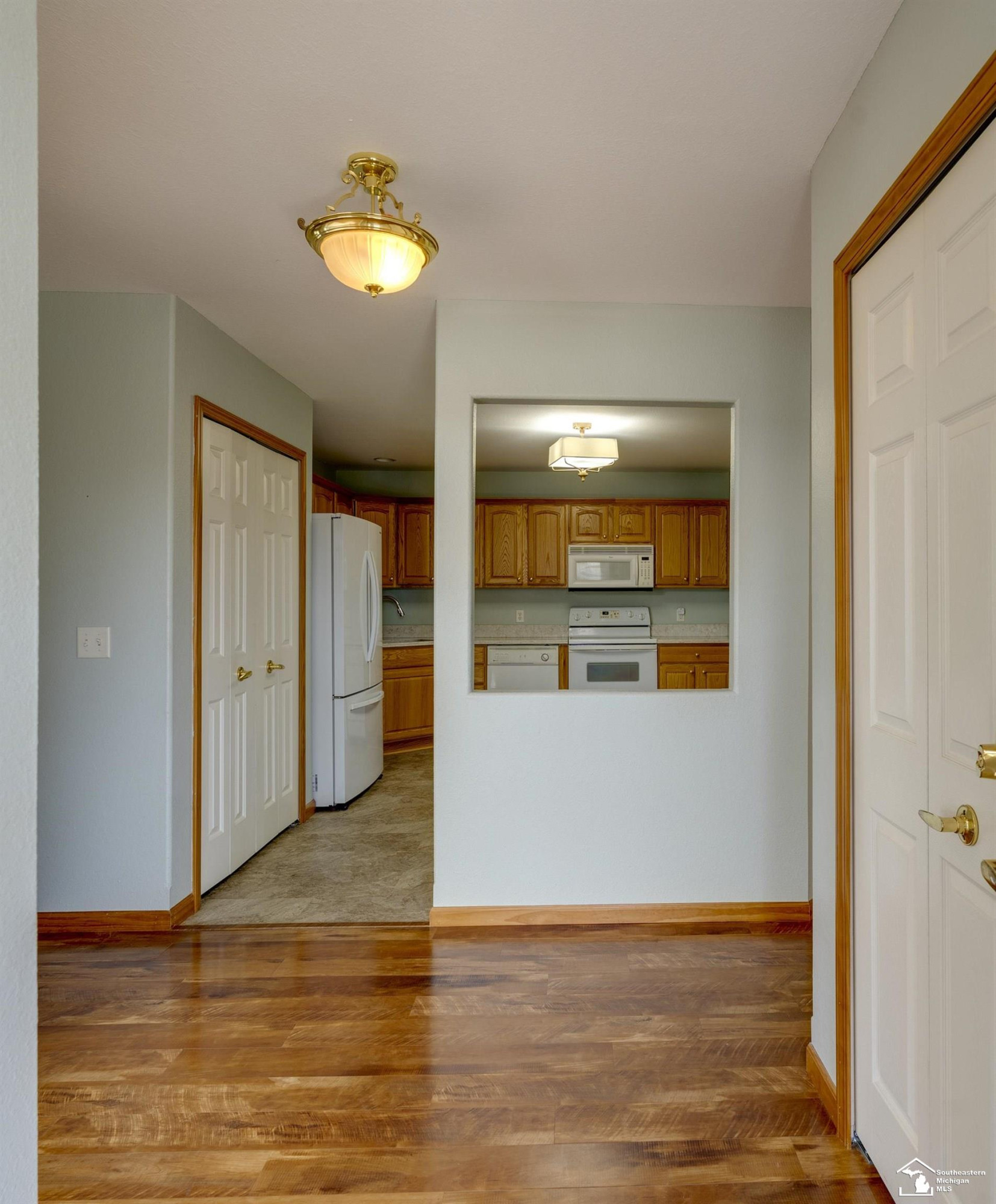 2416 Sutton, Temperance, MI 48182 — Photo 4