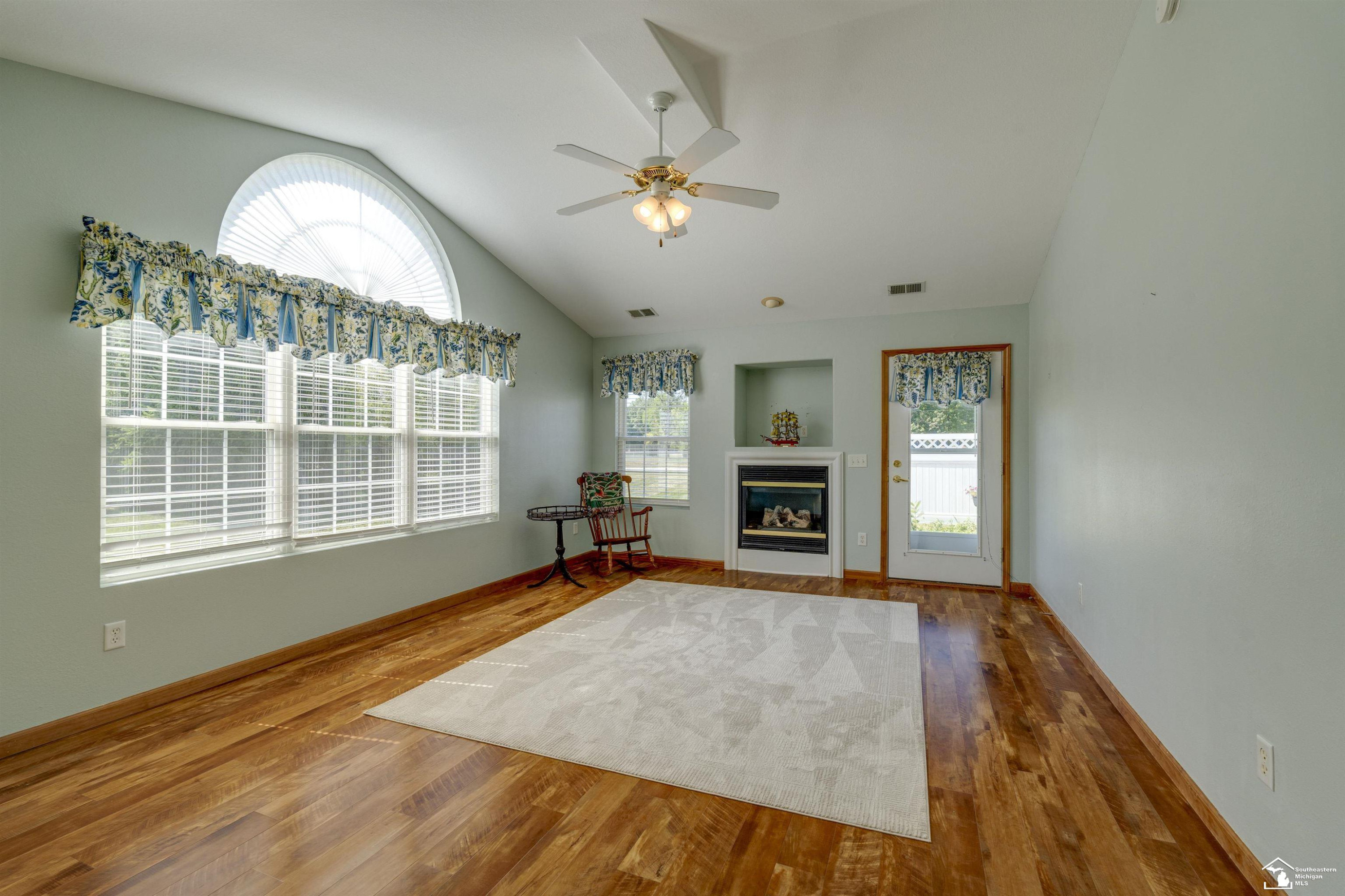 2416 Sutton, Temperance, MI 48182 — Photo 6