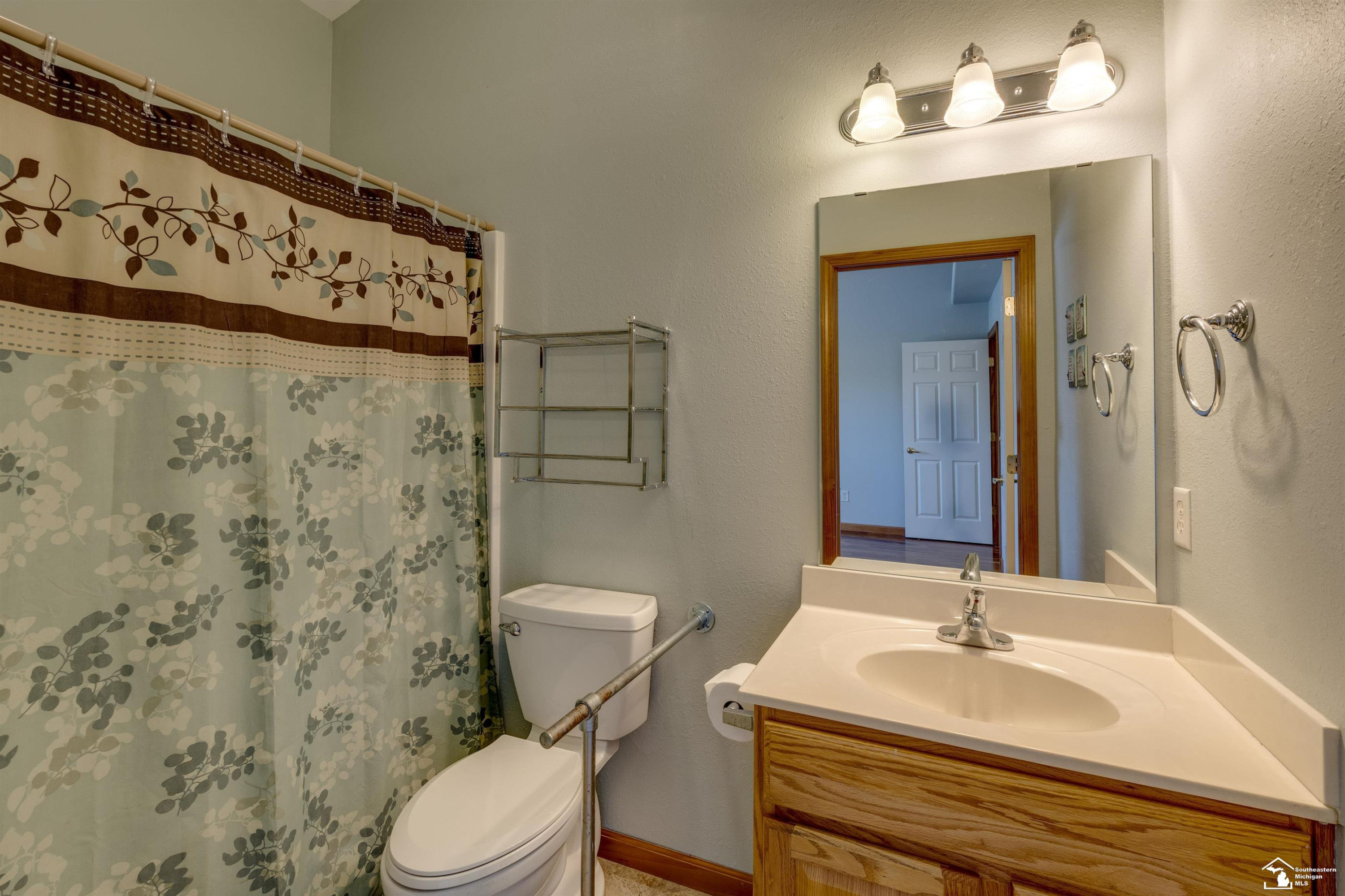 2416 Sutton, Temperance, MI 48182 — Photo 15
