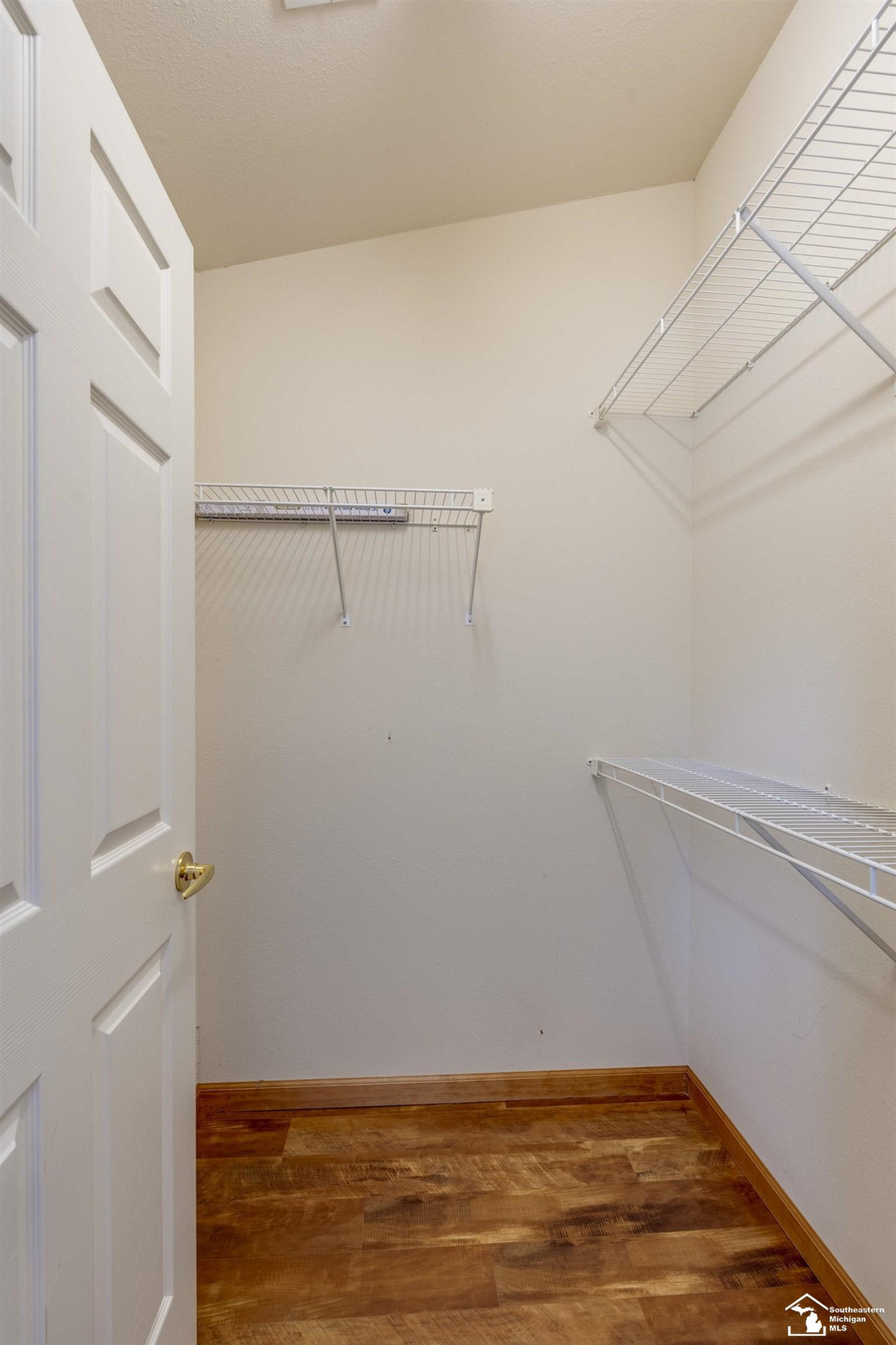 2416 Sutton, Temperance, MI 48182 — Photo 16