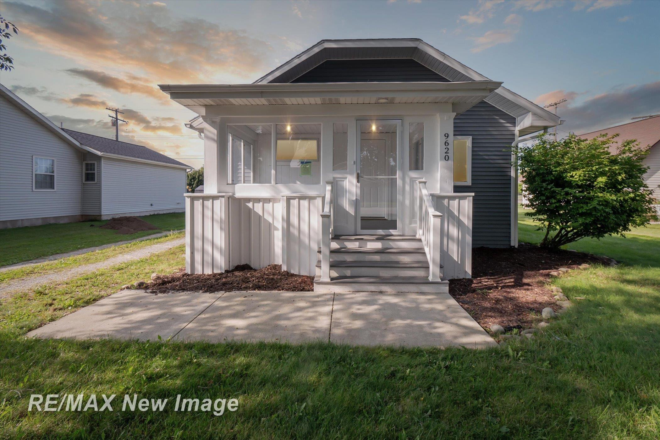 9620 Saginaw Street, Reese, MI 48757 — front exterior