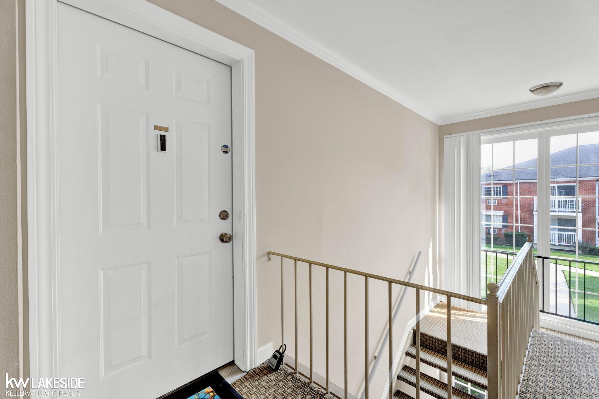 2445 Torquay Avenue, UNIT 207, Royal Oak, MI 48073 — Photo 5