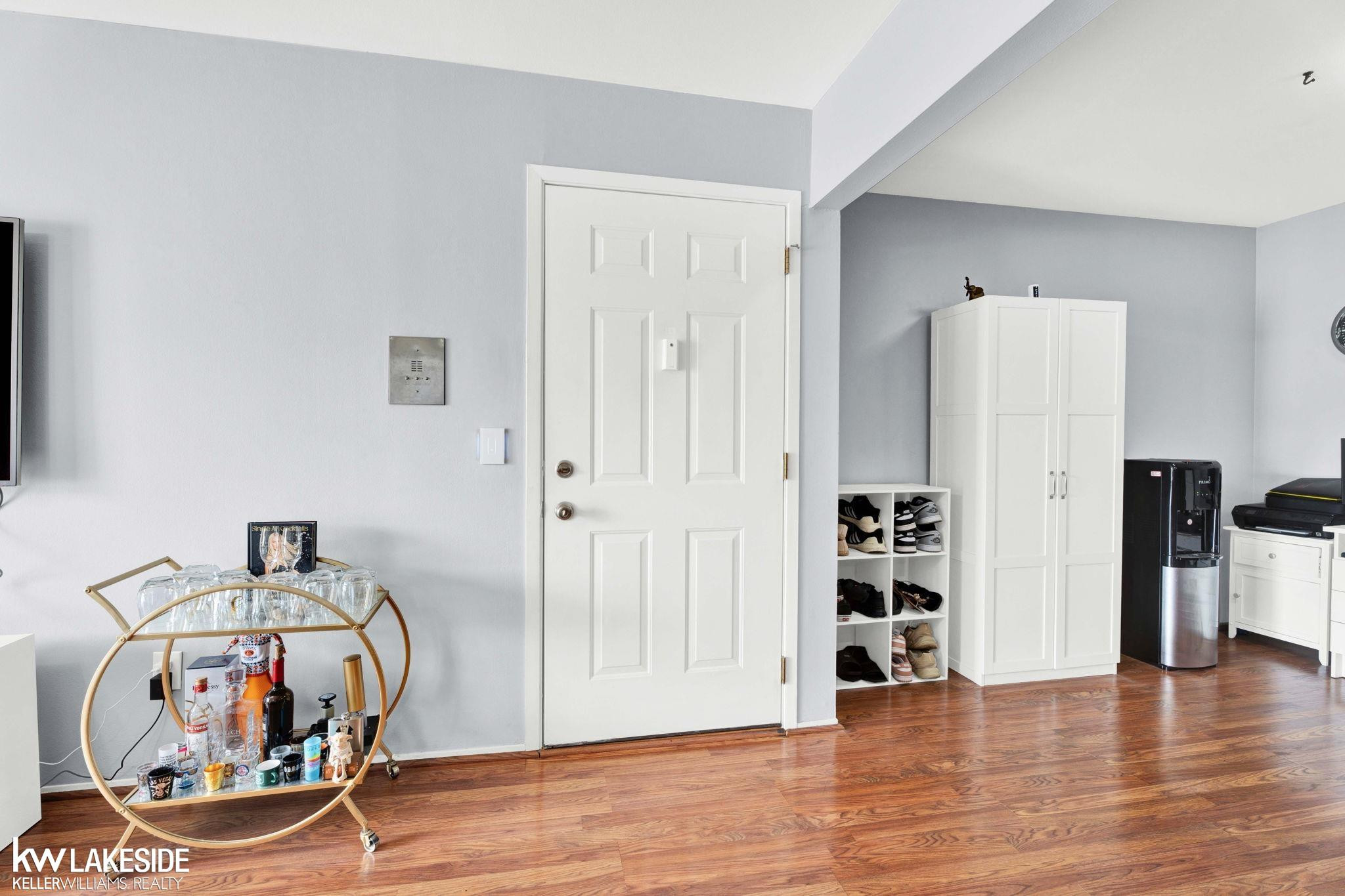 2445 Torquay Avenue, UNIT 207, Royal Oak, MI 48073 — Photo 9