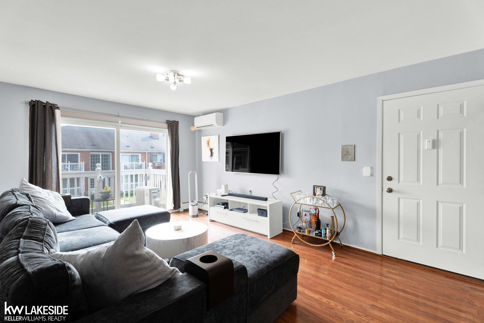 2445 Torquay Avenue, UNIT 207, Royal Oak, MI 48073 — Photo 15