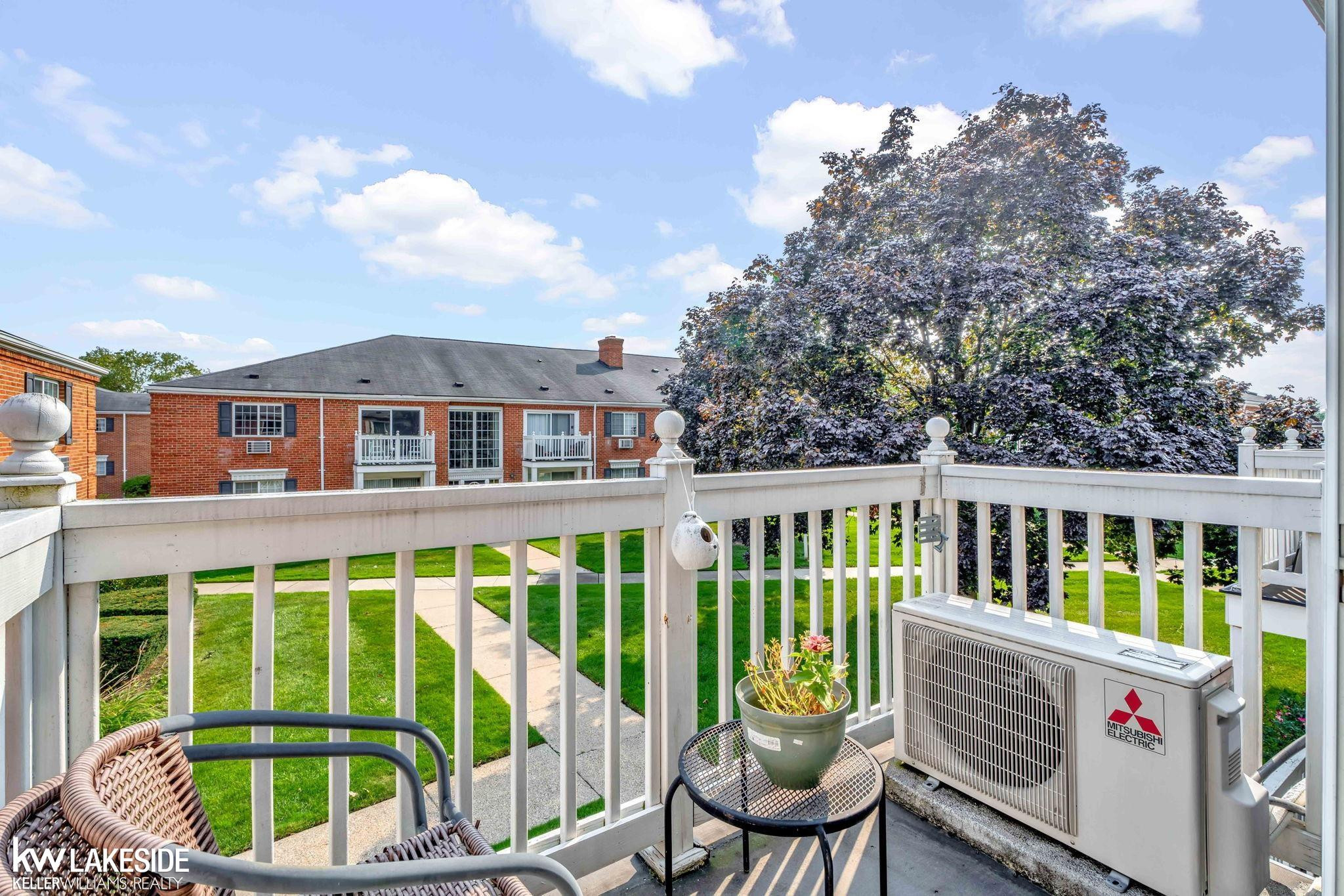 2445 Torquay Avenue, UNIT 207, Royal Oak, MI 48073 — Photo 17