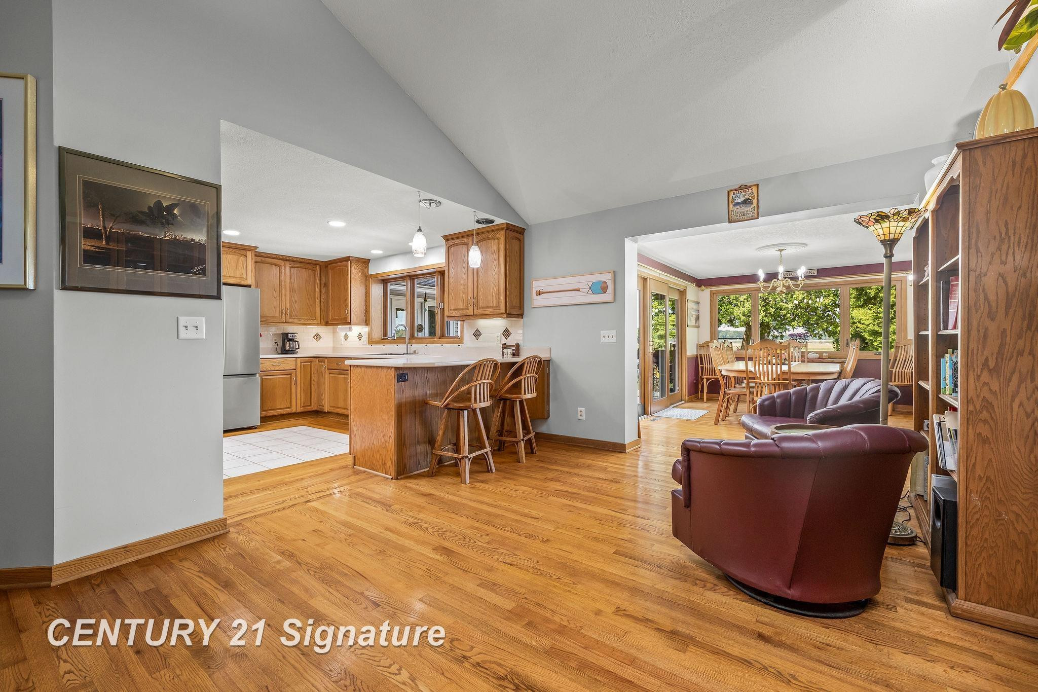 124 W Center Street, Sanford, MI 48657 — Photo 12