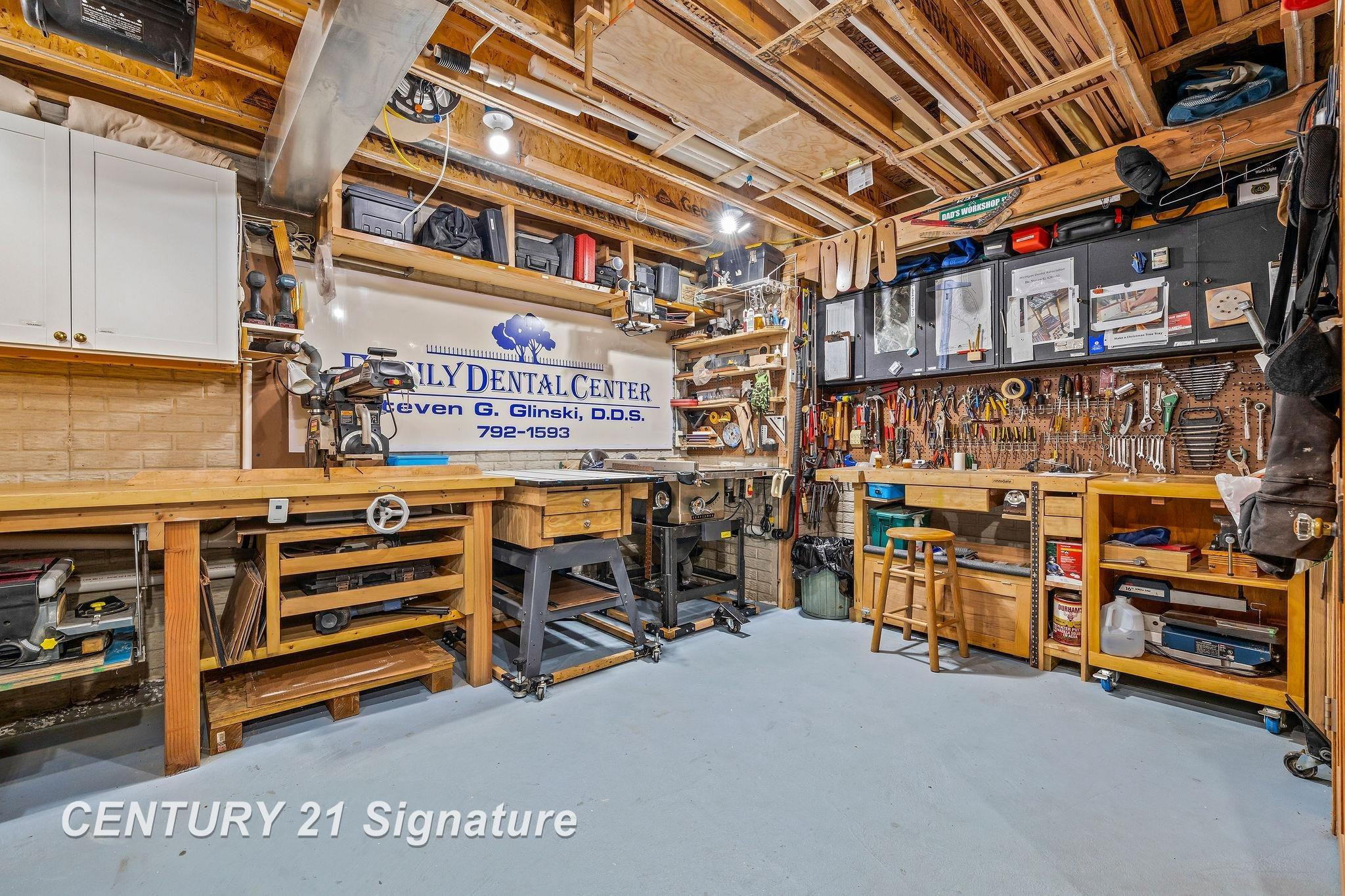 124 W Center Street, Sanford, MI 48657 — Photo 39
