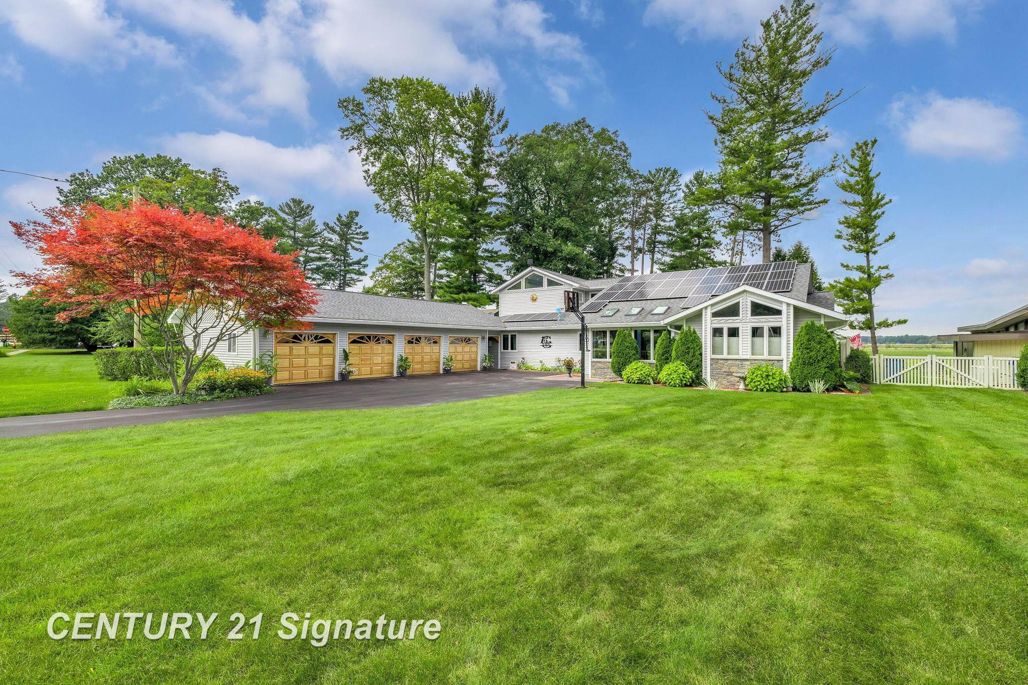 124 W Center Street, Sanford, MI 48657 — Photo 41