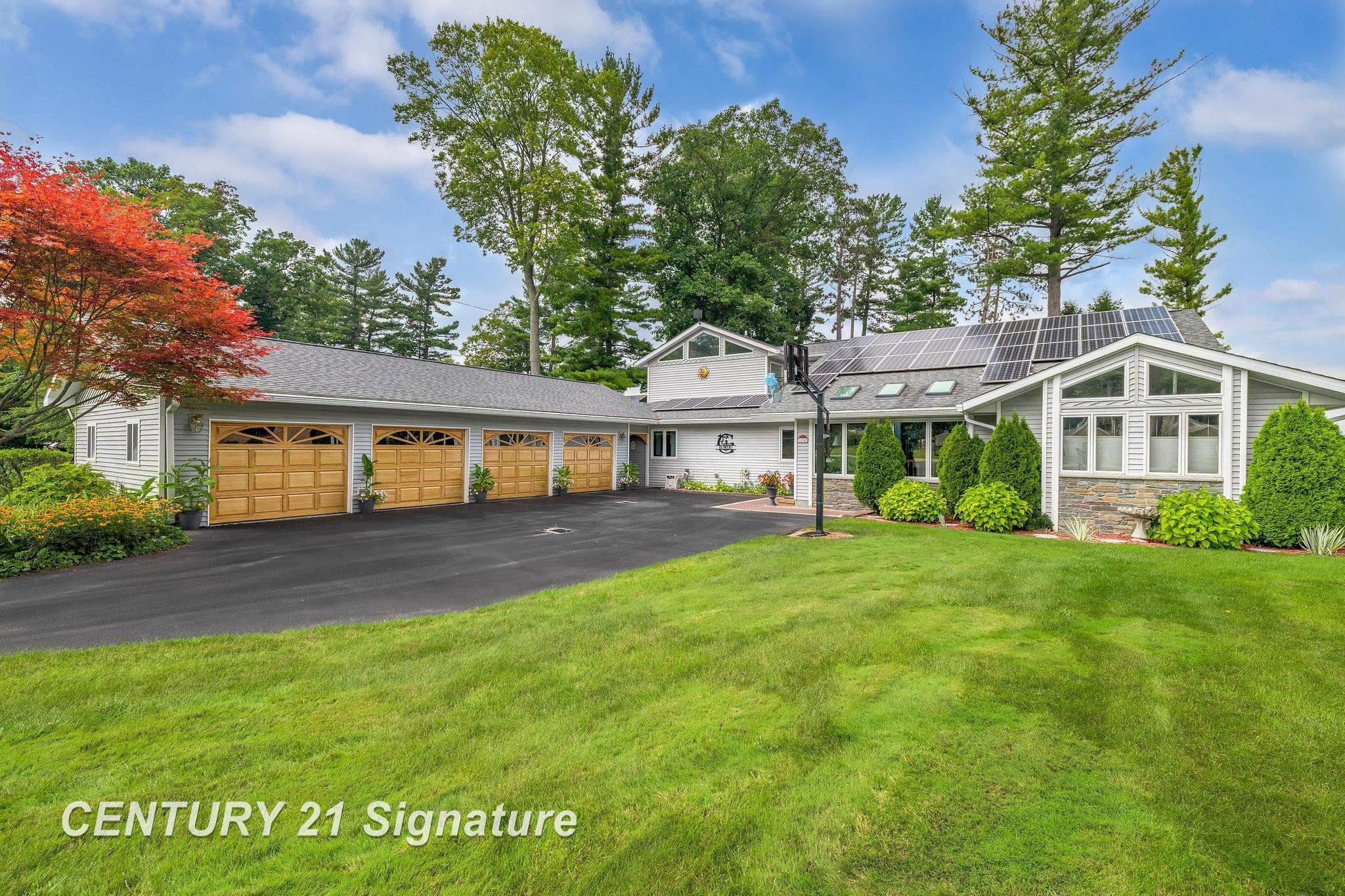 124 W Center Street, Sanford, MI 48657 — Photo 43
