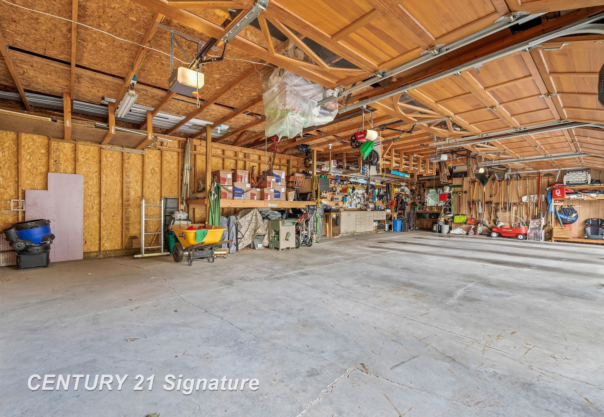 124 W Center Street, Sanford, MI 48657 — Photo 46